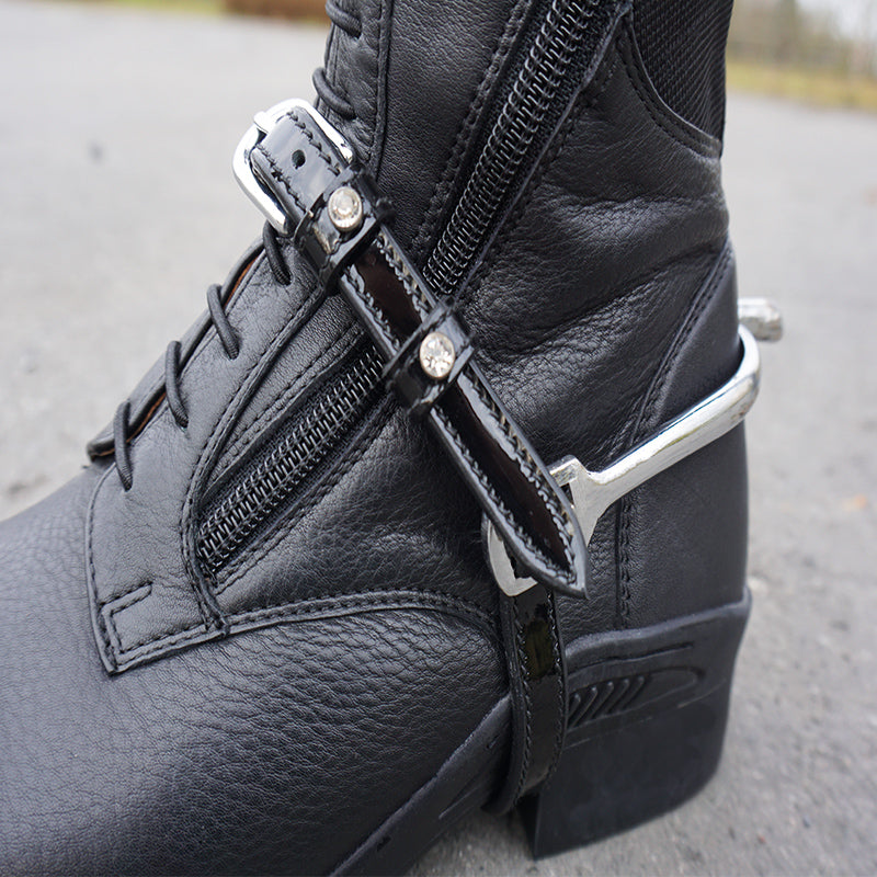 Kavalkade Spur Straps, Black Patent/Clear