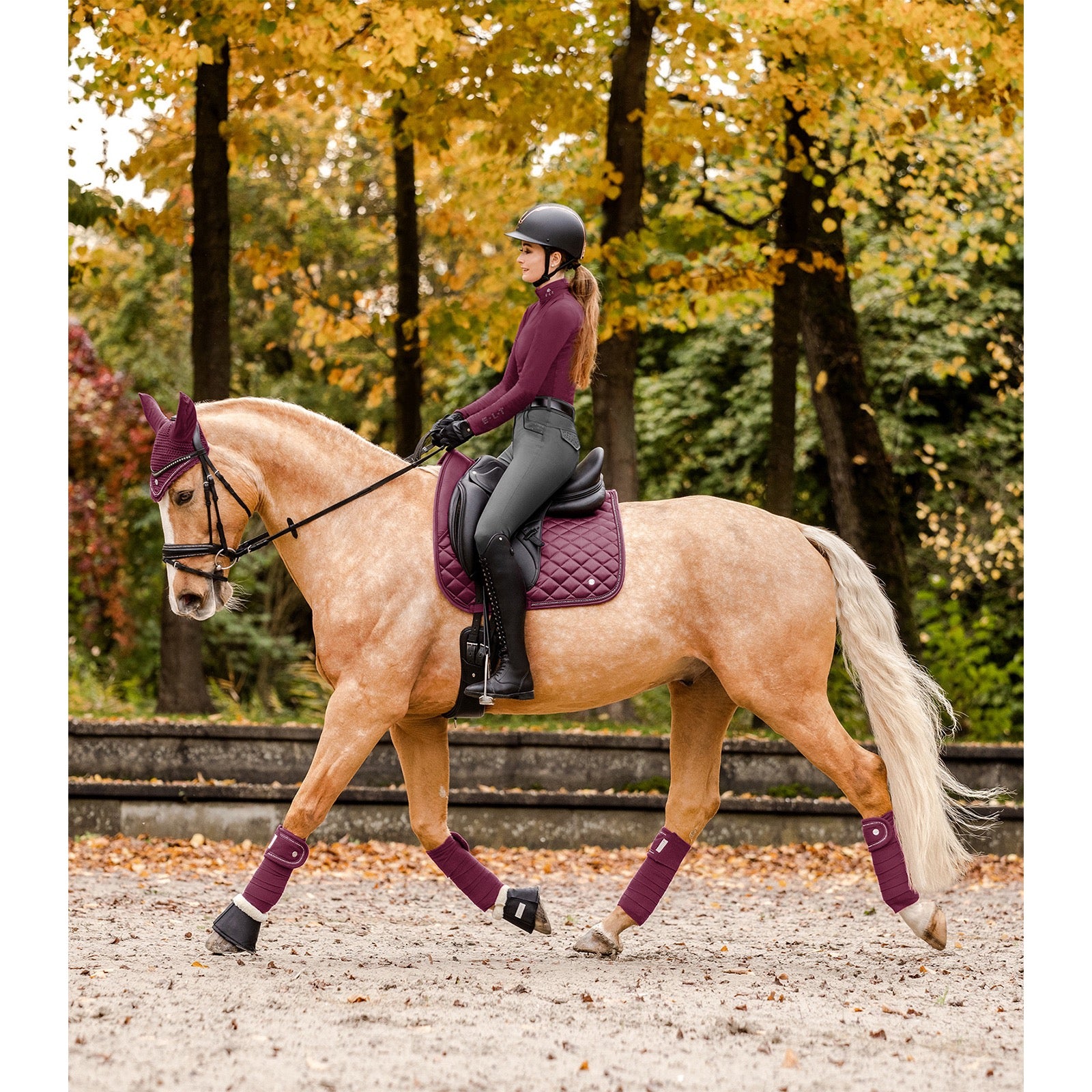 Waldhausen Nepal Fleece Bandages, Burgundy Red