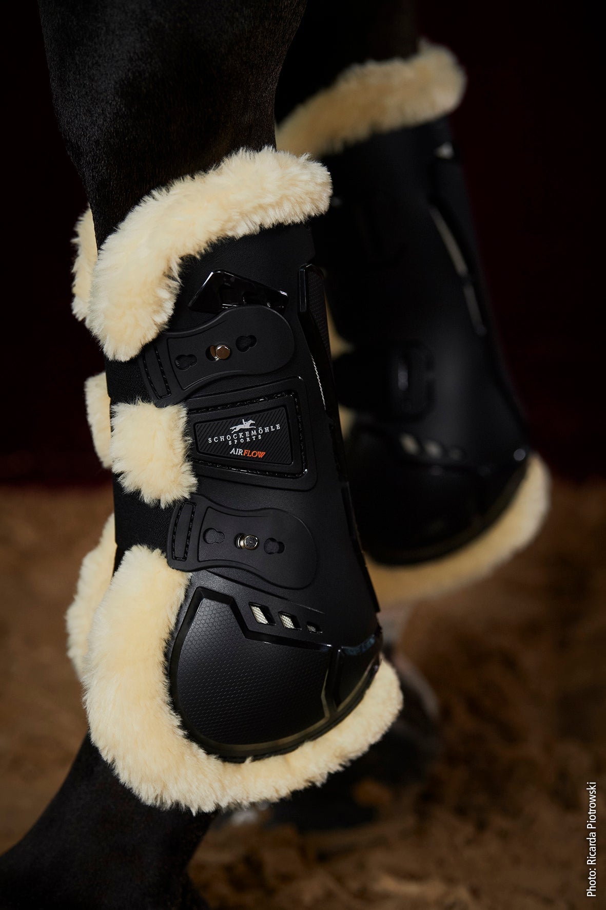 Schockemohle Air Flow Tendon Boots with Fur, Black