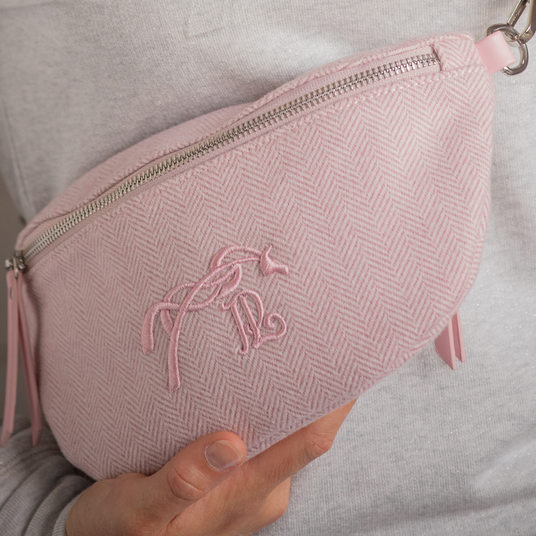Pénélope Chevron Herringbone Chest Bag, Pink