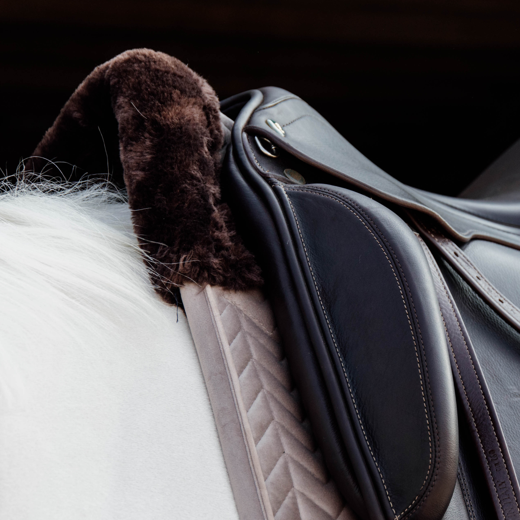 Kentucky Horsewear Skin Friendly Saddle Pad Velvet Dressage, Beige