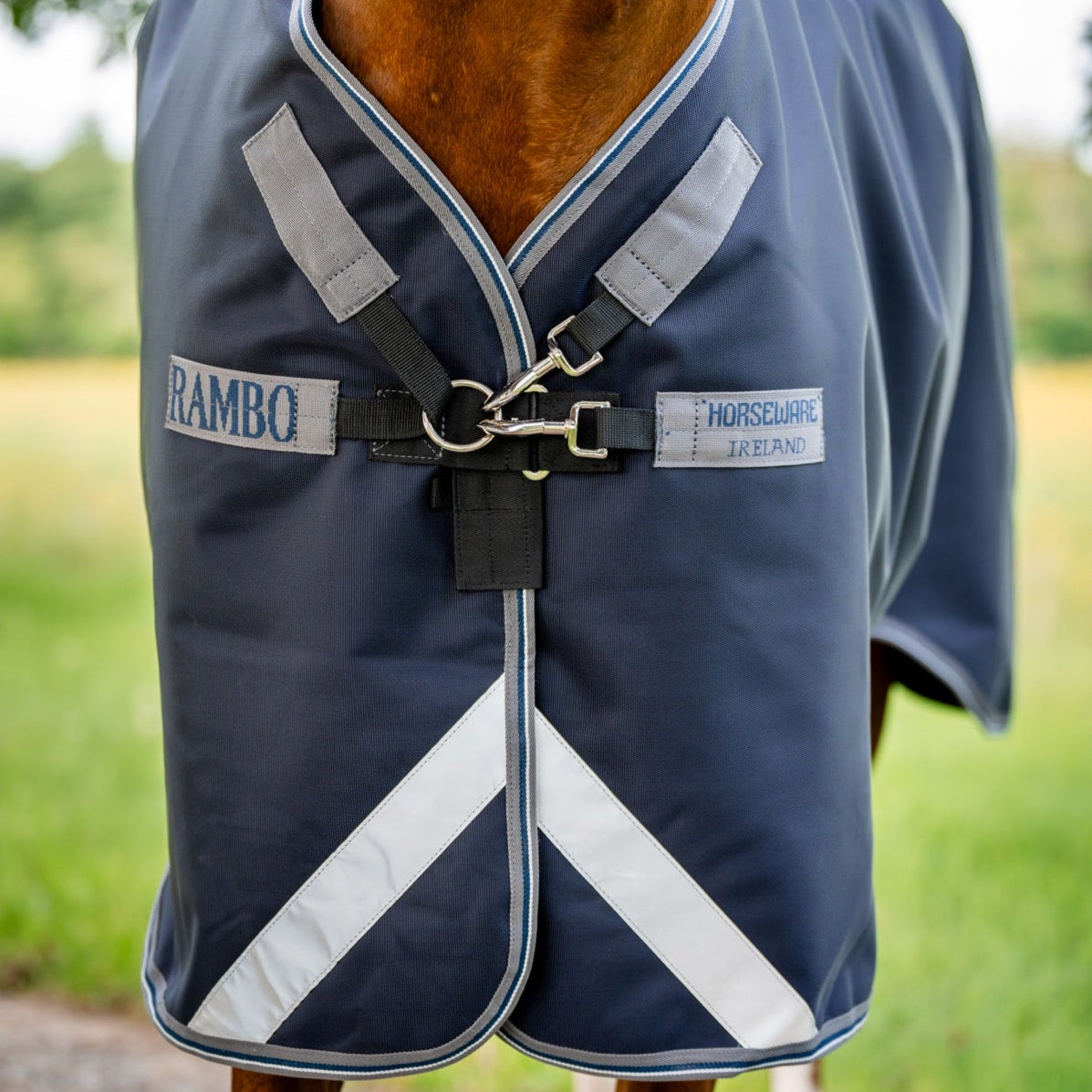 Rambo Supreme 1680D Plus Turnout 0g with hood