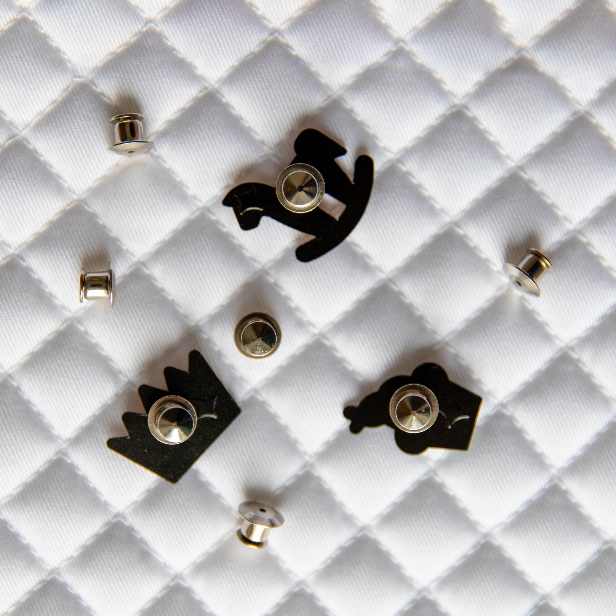 Pinsnickety Flying Pig Pins