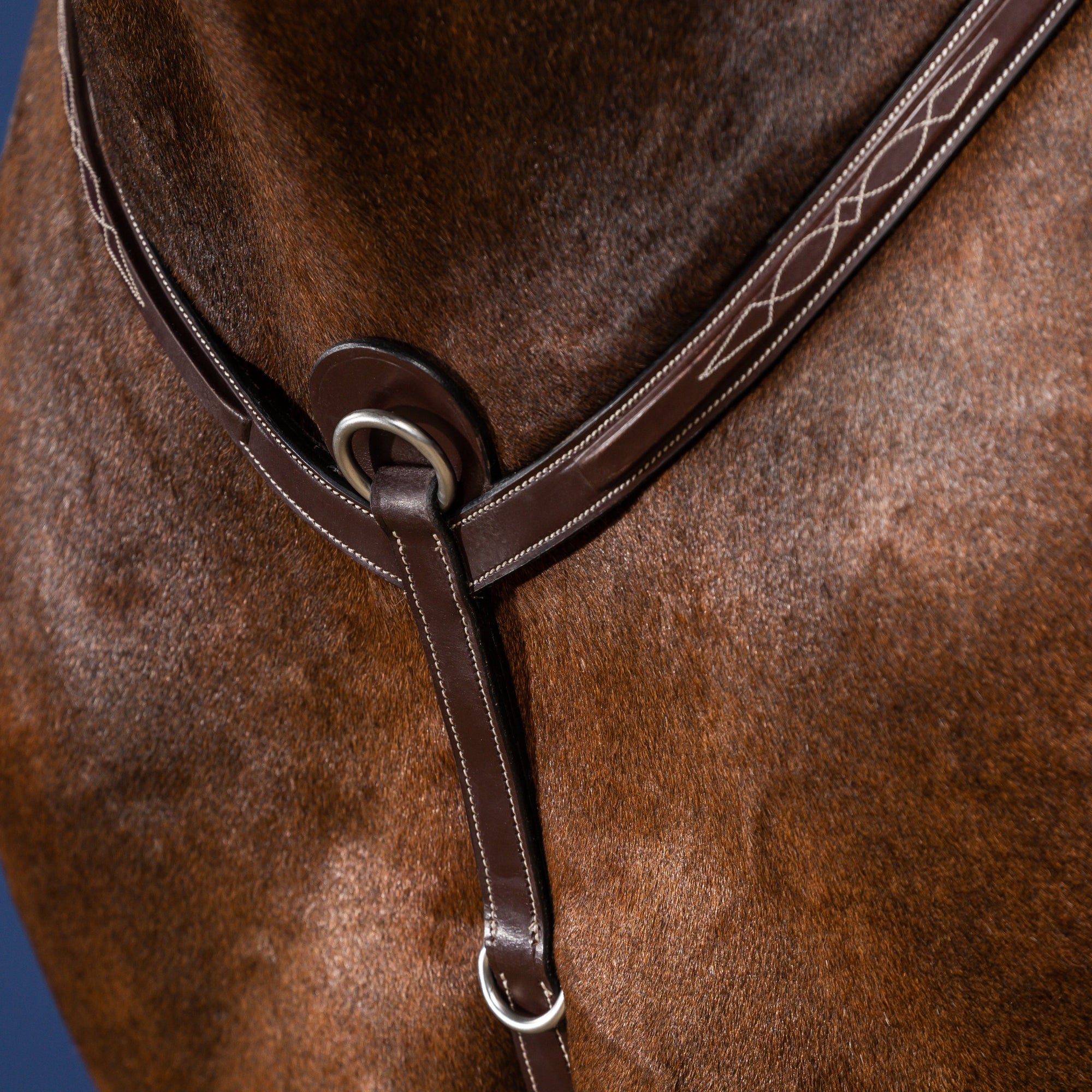Dy'on Breastplate, Brown, US Collection