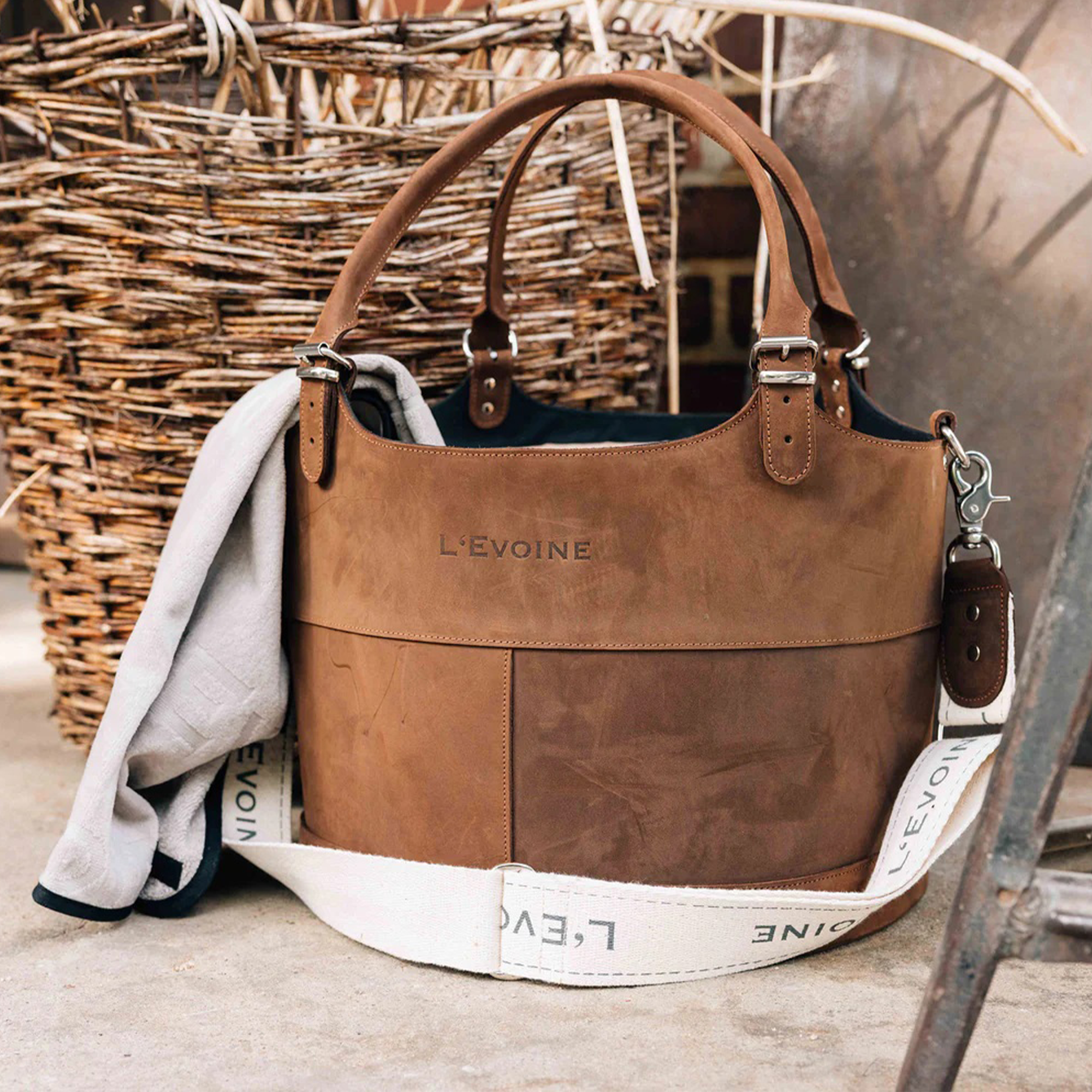 L'Evoine Le Baquet Cleaning Bag, Cognac