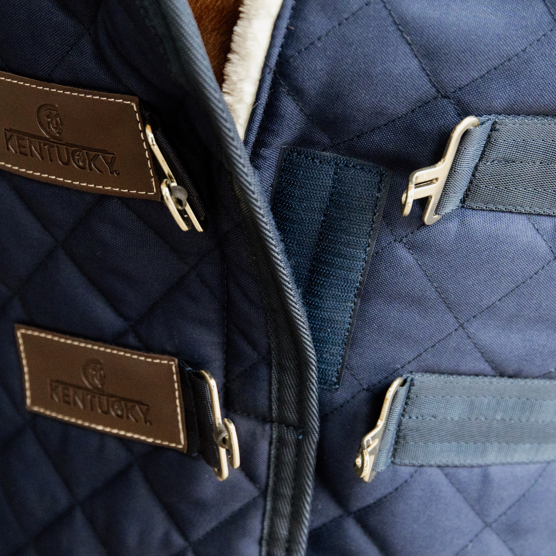 Kentucky Horsewear Chest Expander Quilted with Vegan Sheepskin, Navy