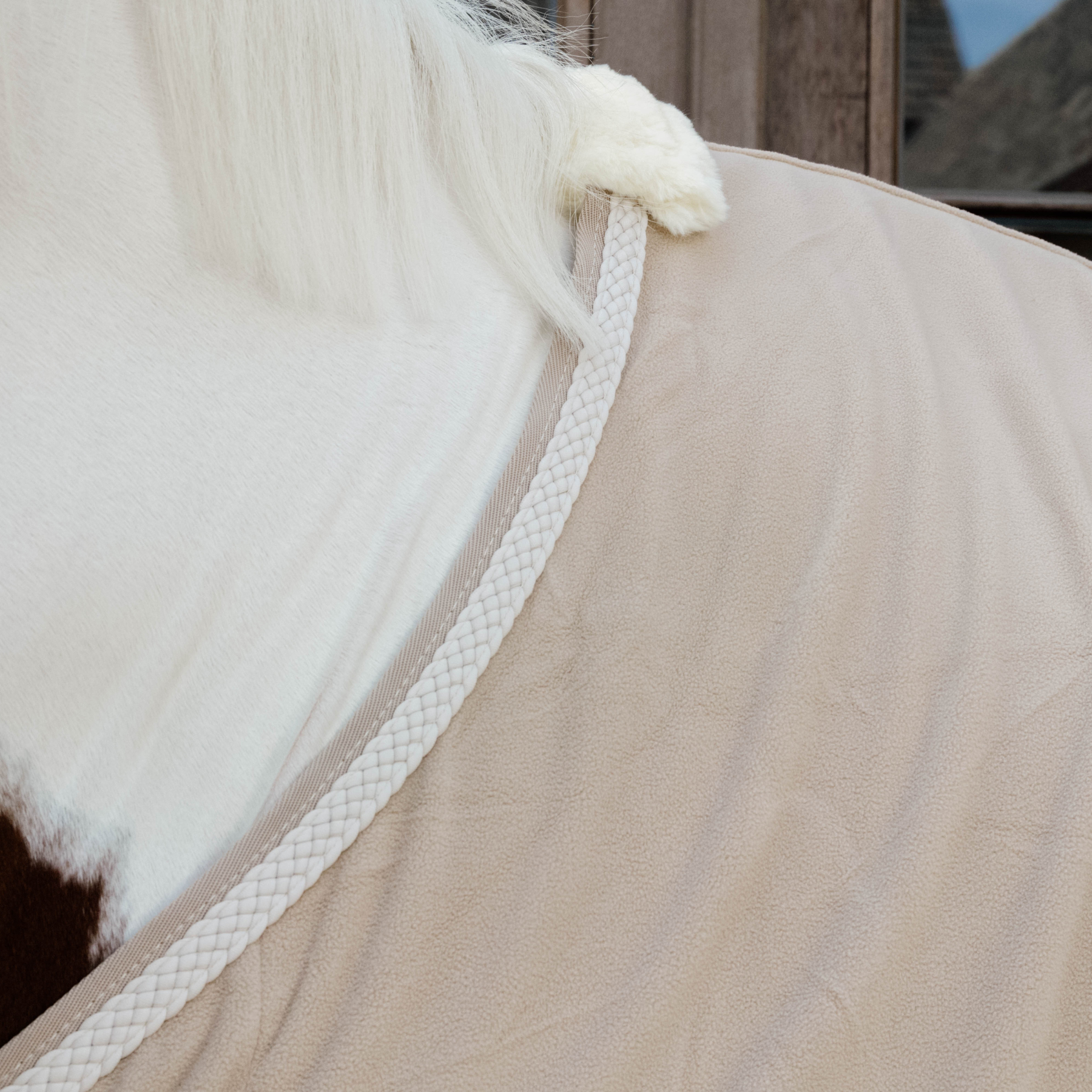 Kentucky Horsewear Fleece Rug Plaited Rope, Beige