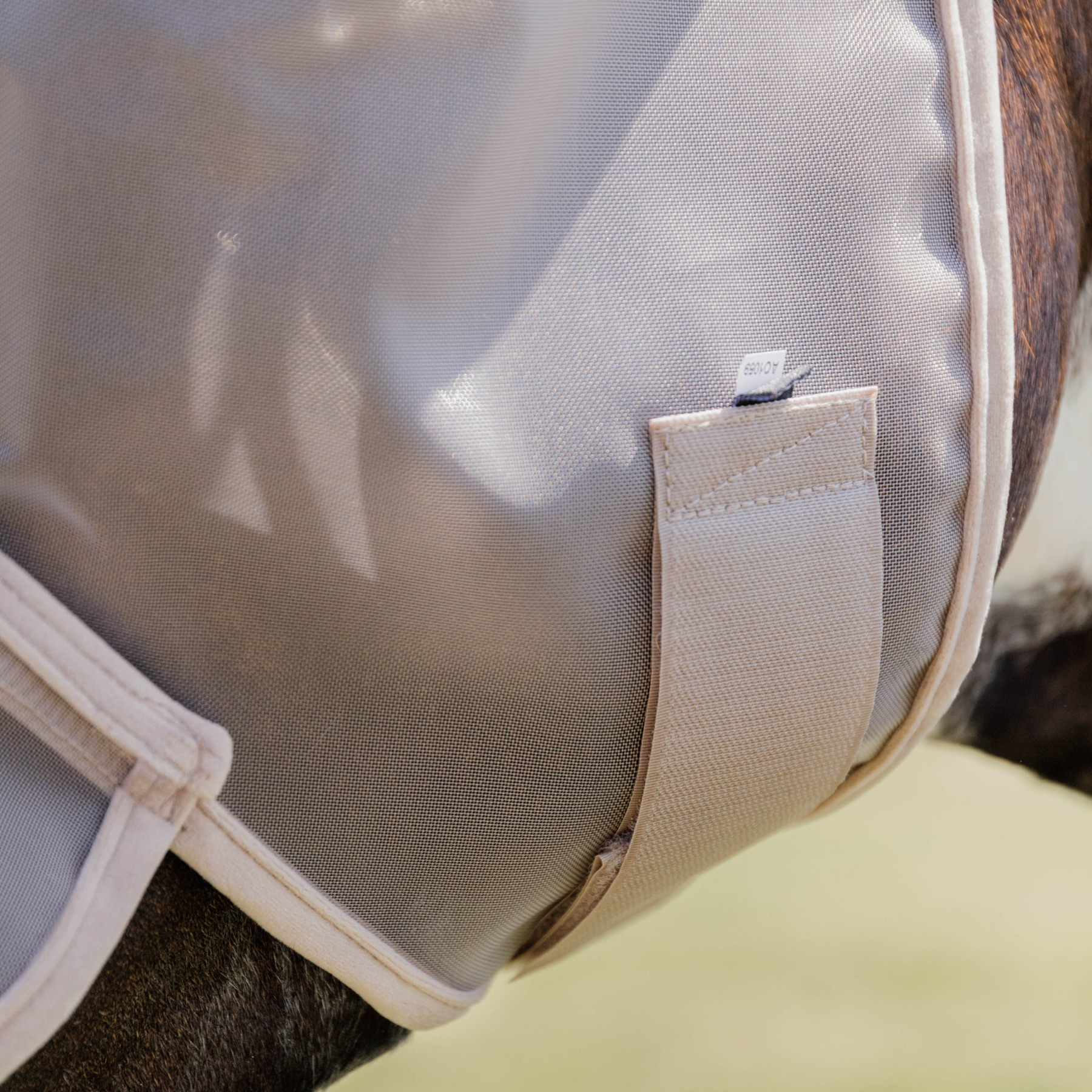 Kentucky Horsewear Fly Mask Classic with Ears and Nose, Beige
