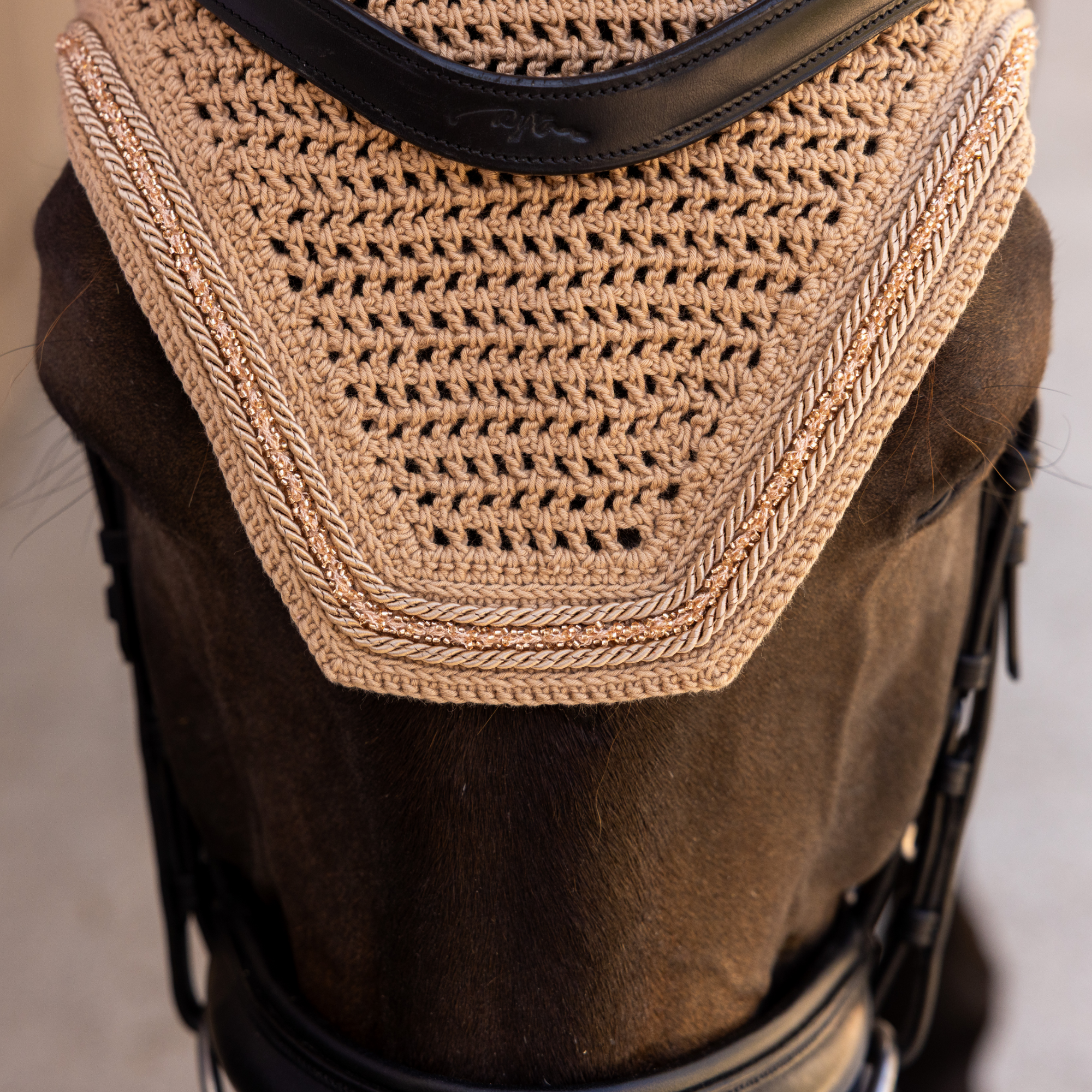 Kentucky Horsewear Fly Veil Wellington Mini Velvet Pearls, Beige