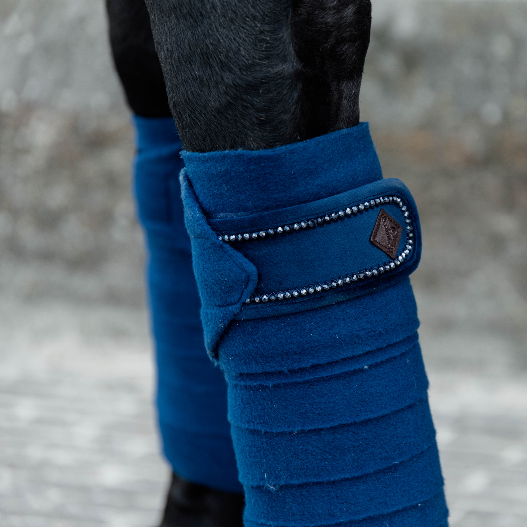 Kentucky Horsewear Polar Fleece Bandage Velvet Pearls, Navy, Full