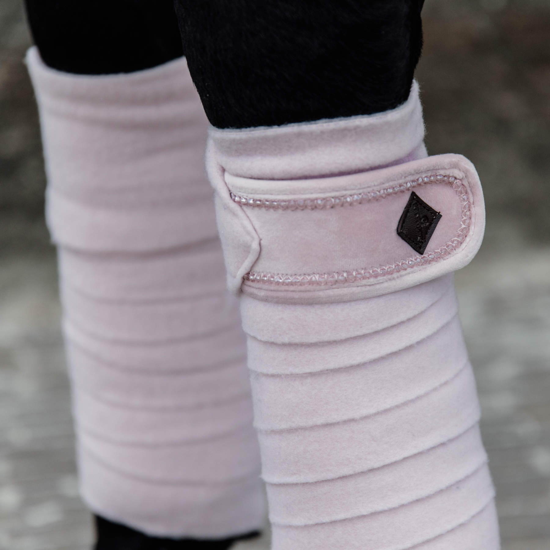 Kentucky Horsewear Polar Fleece Bandage Velvet Pearls, Soft Rose, Full