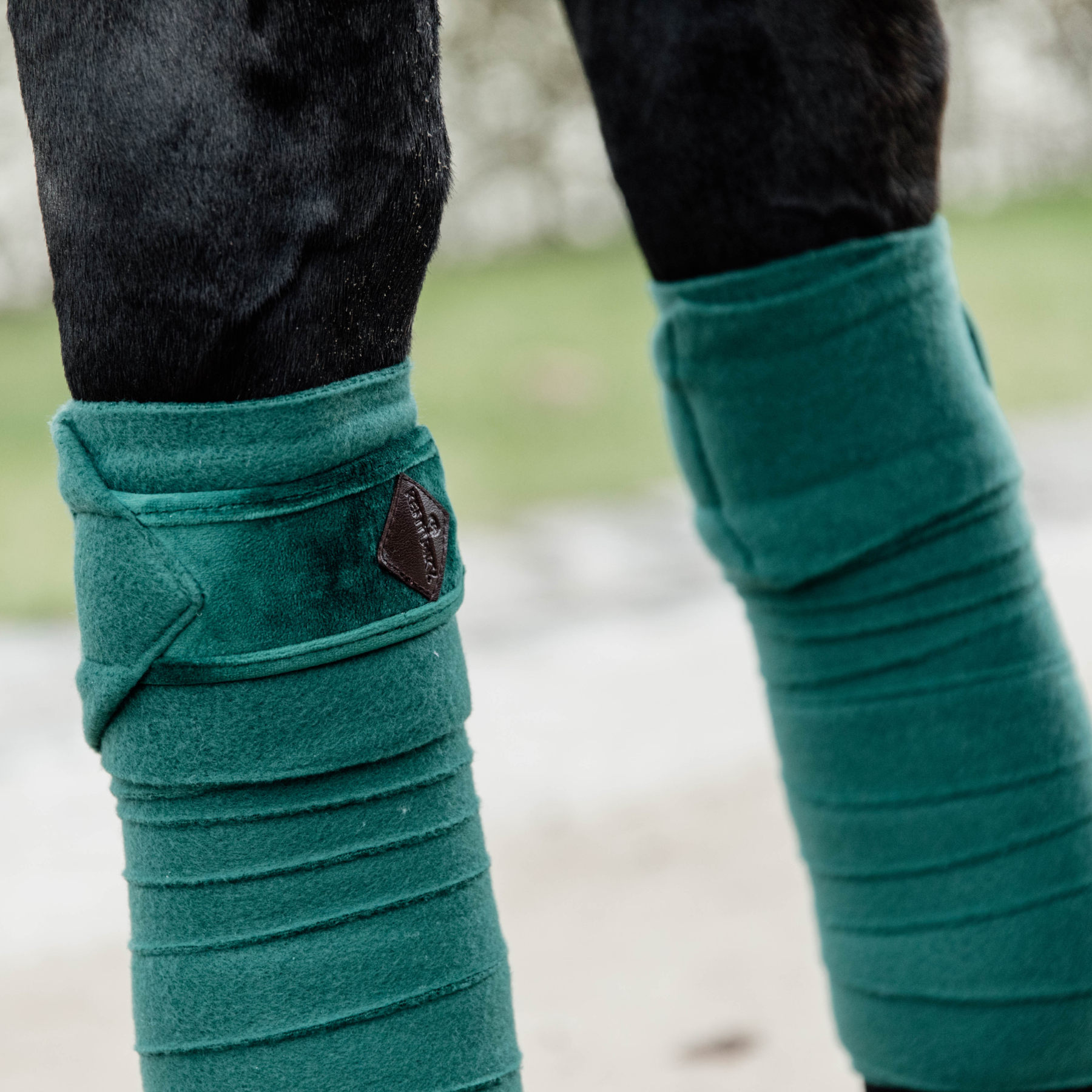 Kentucky Horsewear Polar Fleece Bandages Velvet, Dark Green