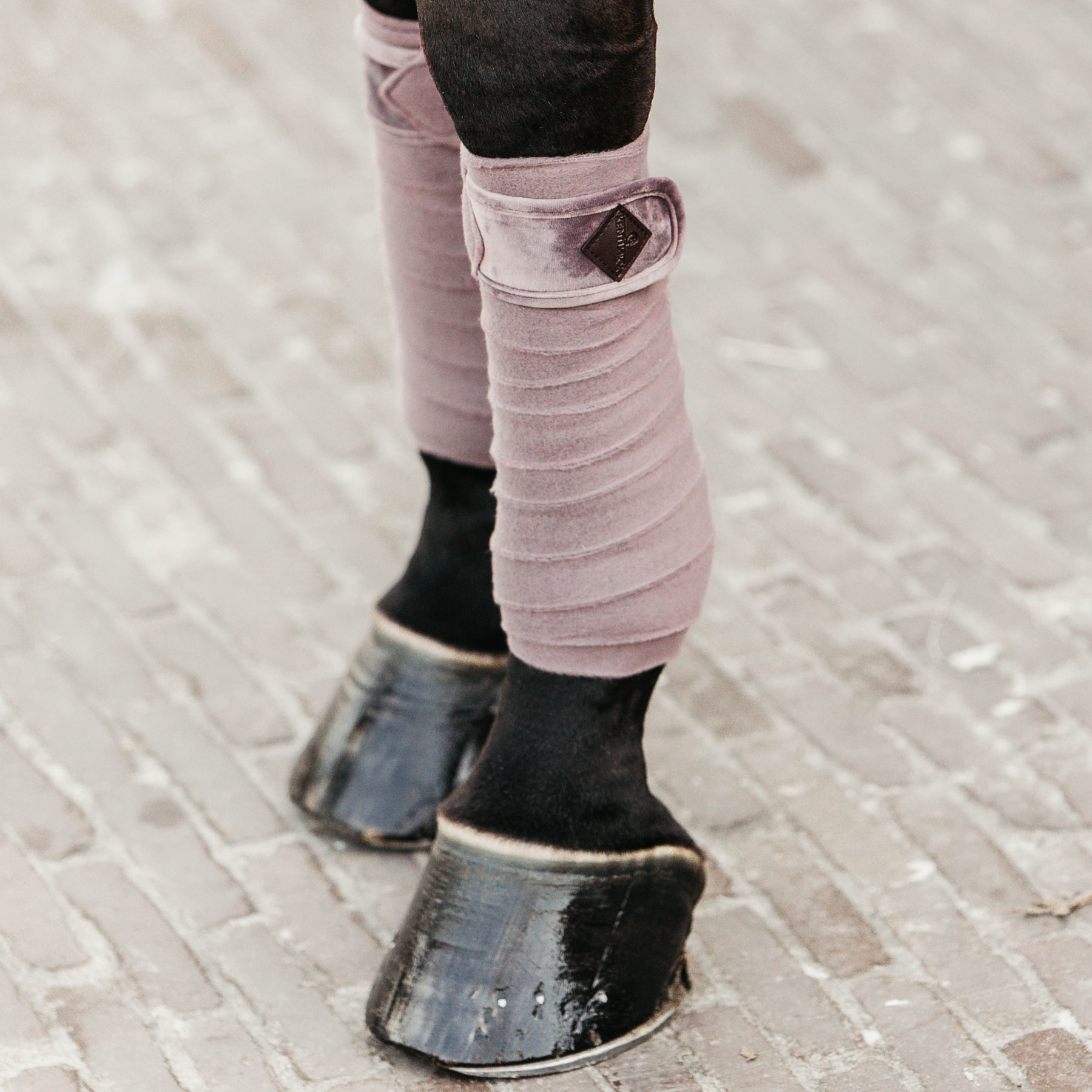 Kentucky Horsewear Polar Fleece Bandages Velvet, Light Purple