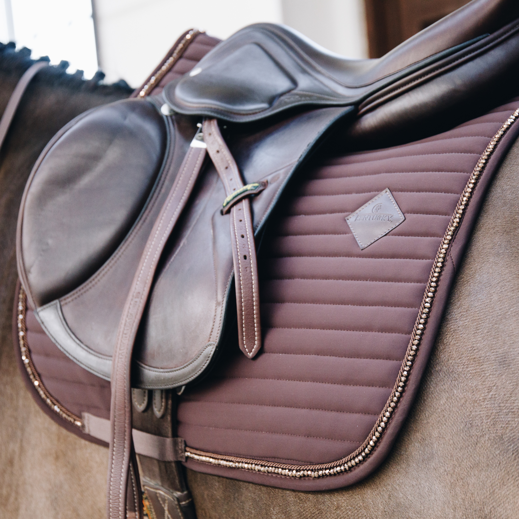 Kentucky Horsewear Saddle Pad Pearls Jumping Brown Edition