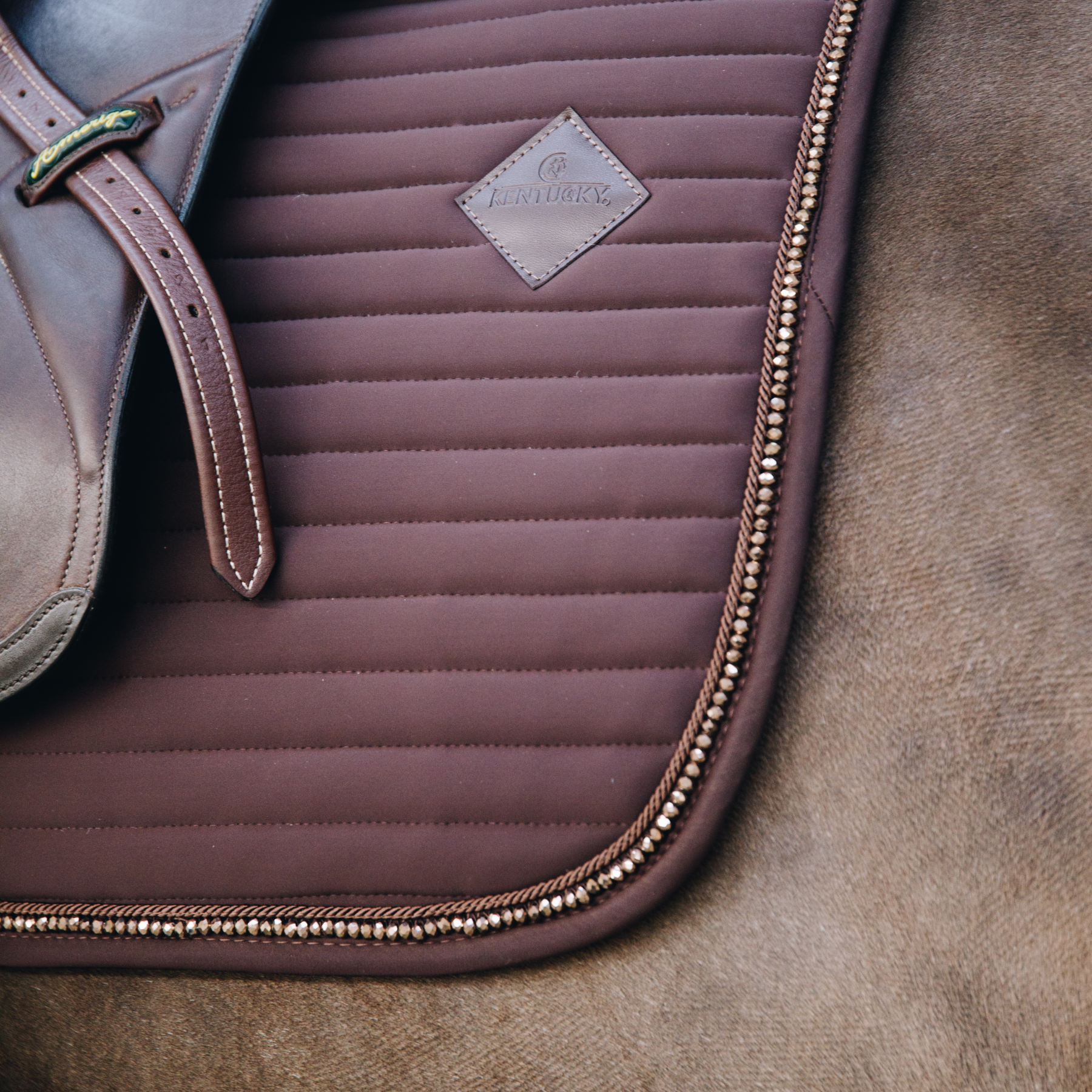 Kentucky Horsewear Saddle Pad Pearls Jumping Brown Edition