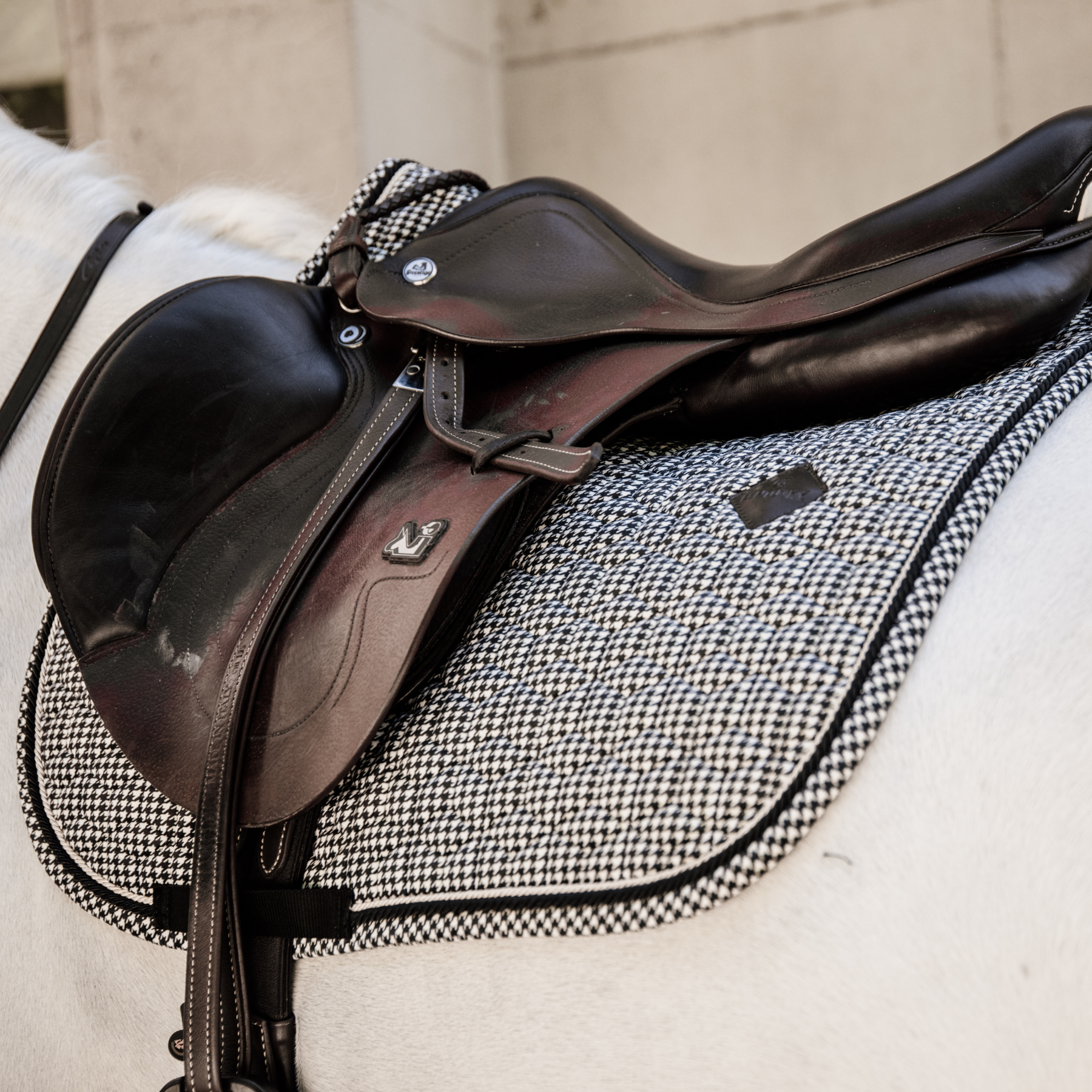 Kentucky Horsewear Saddle Pad Pied-de-Poule Dressage, Black