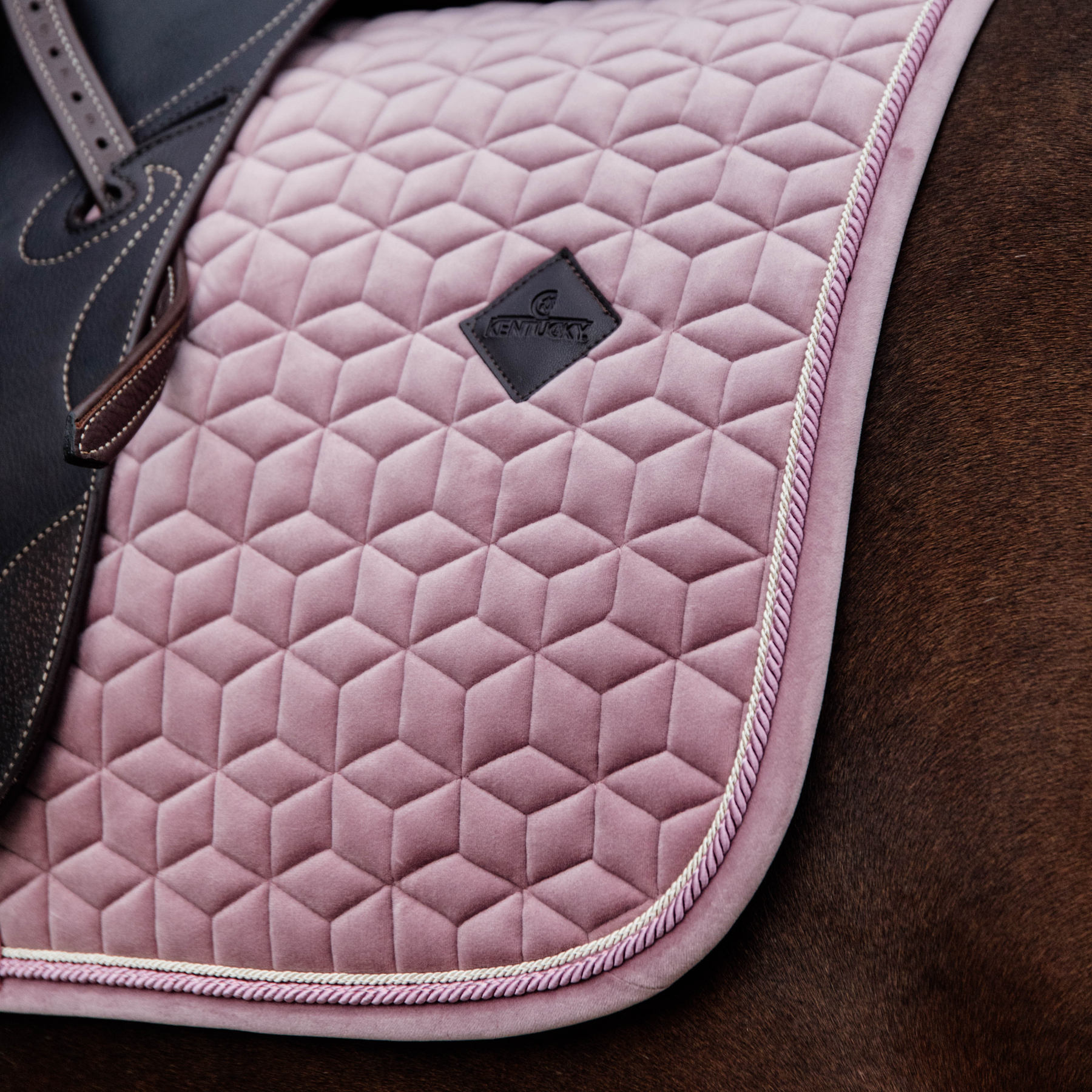 Kentucky Horsewear Saddle Pad Velvet Dressage Old Rose Edition