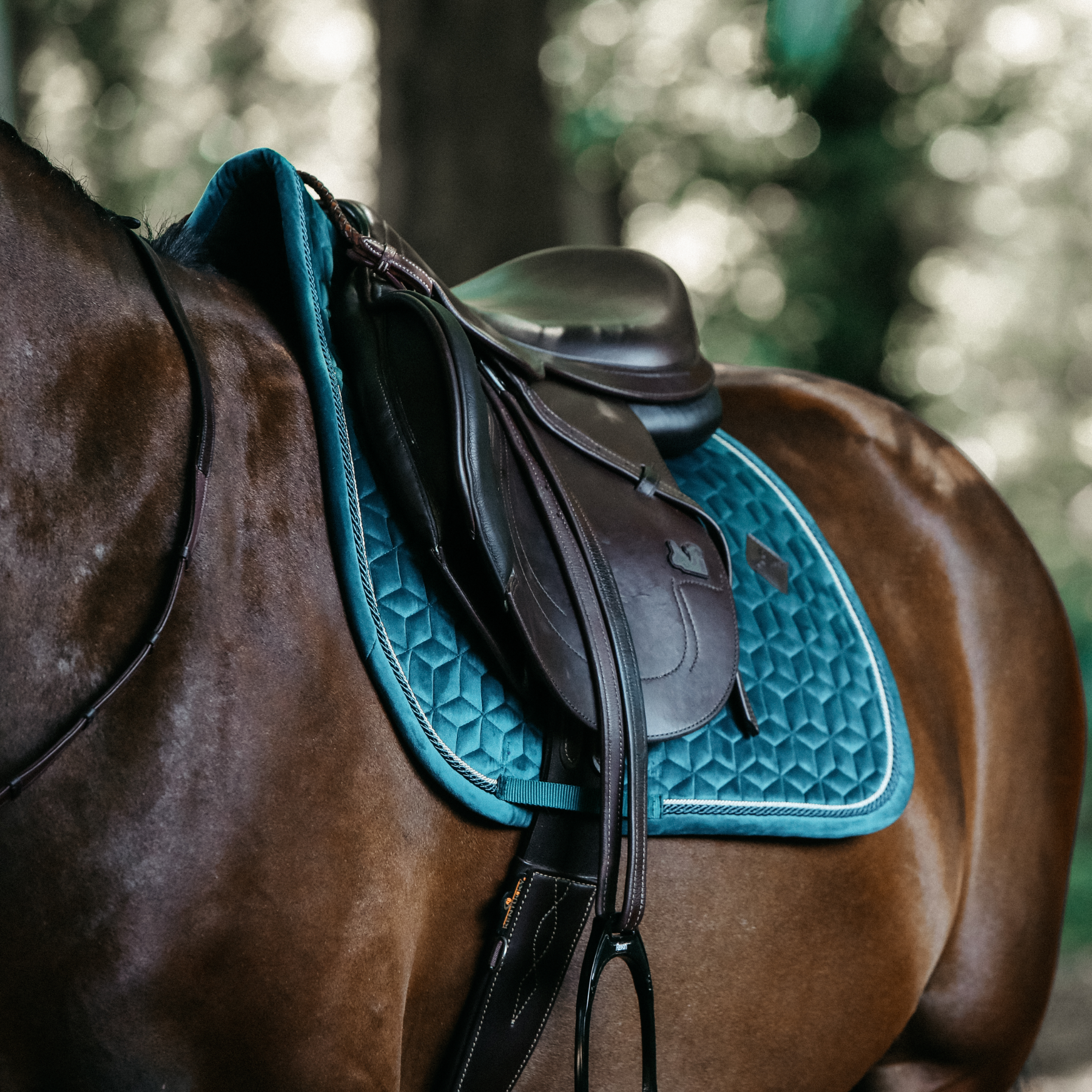 Kentucky Horsewear Saddle Pad Velvet Jumping Emerald Edition