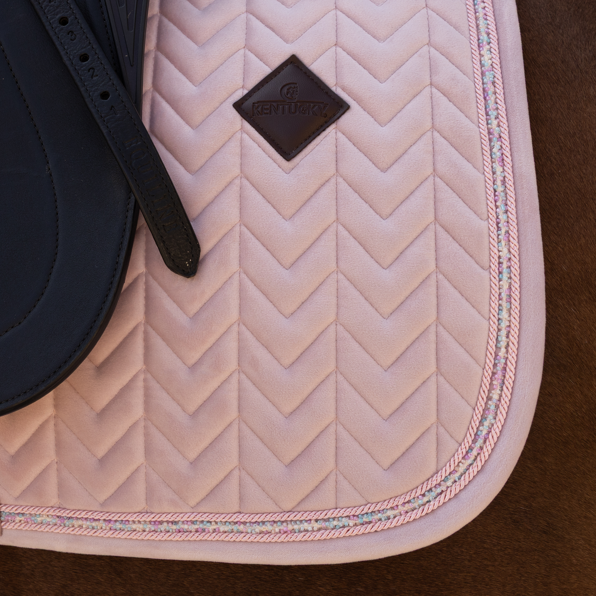Kentucky Horsewear Saddle Pad Velvet Mini Pearls Dressage, Old Rose