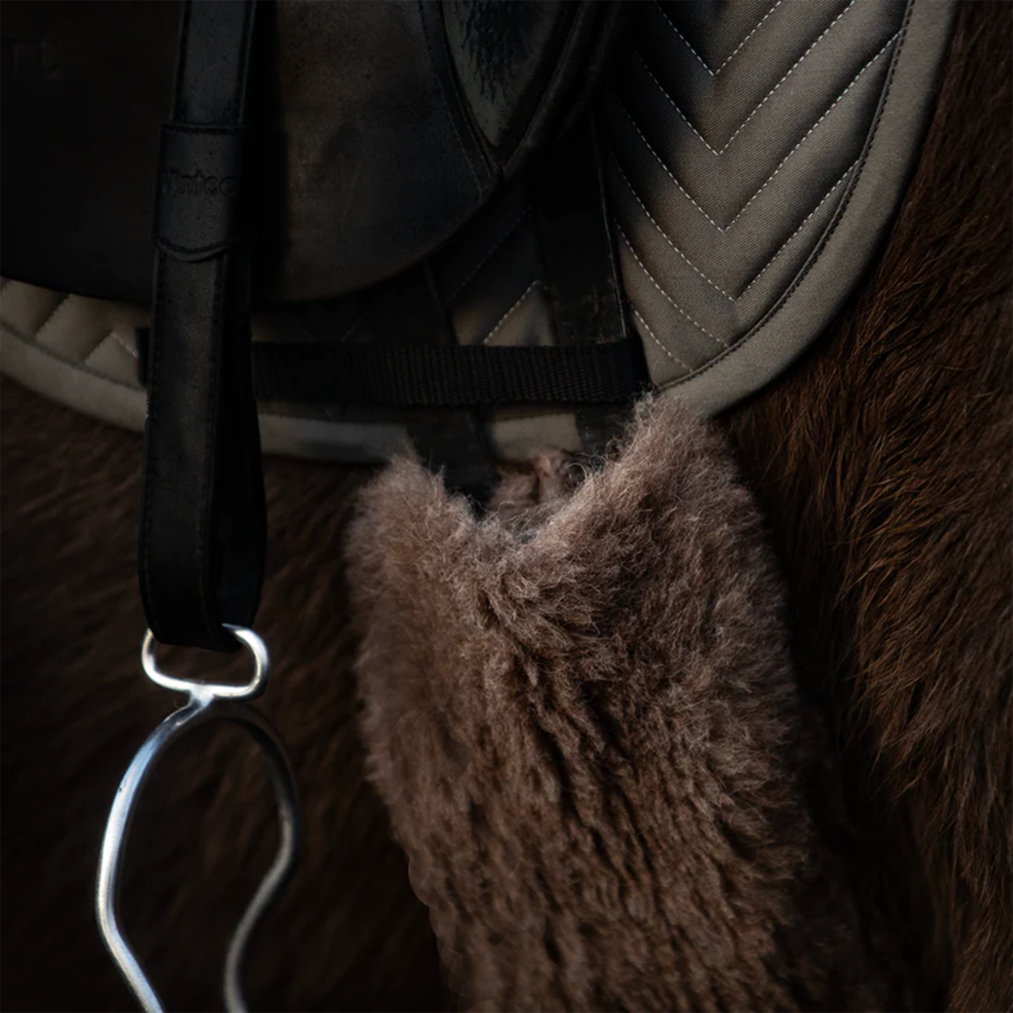 L'Evoine Alpaca Girth Protector