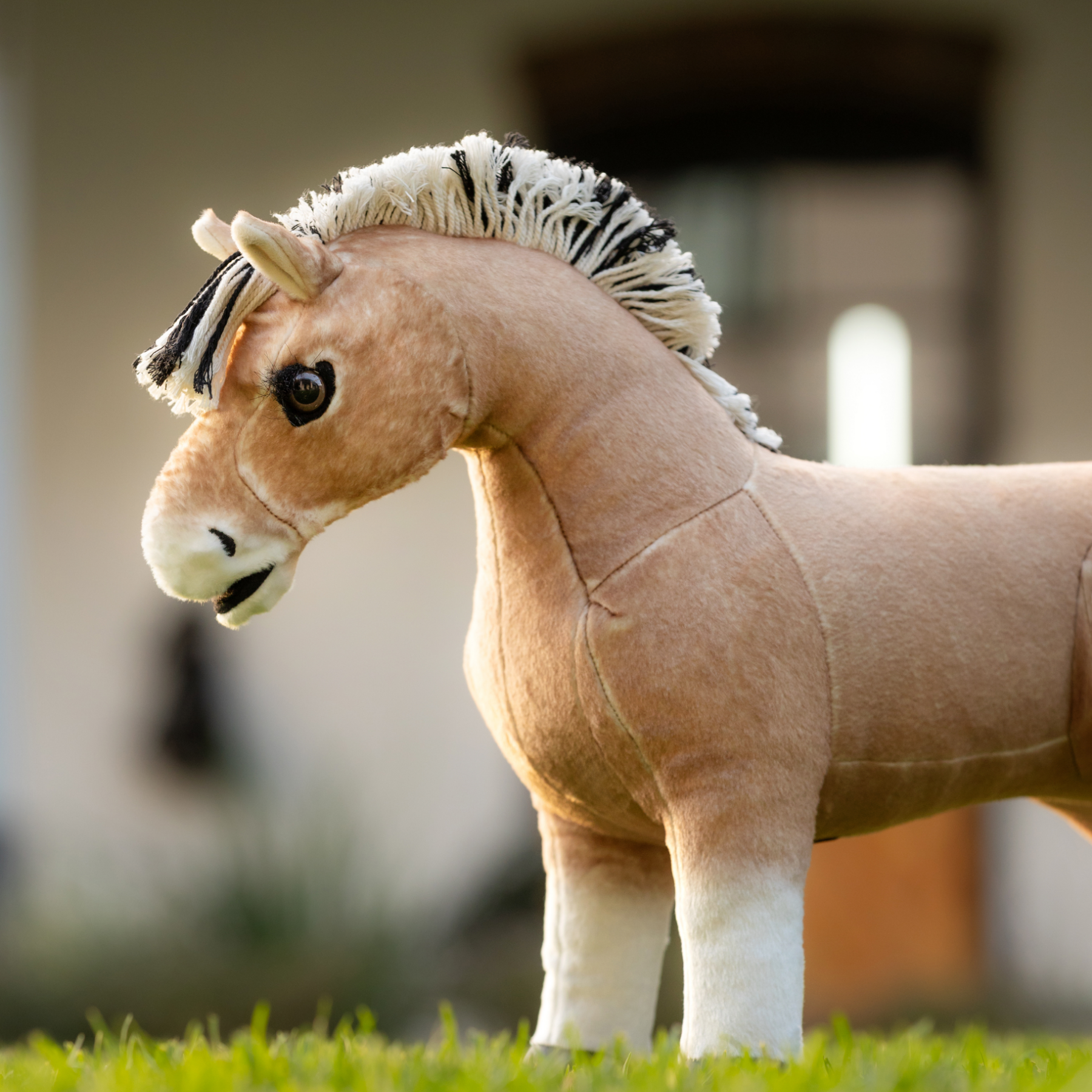 LeMieux Toy Pony, Oskar