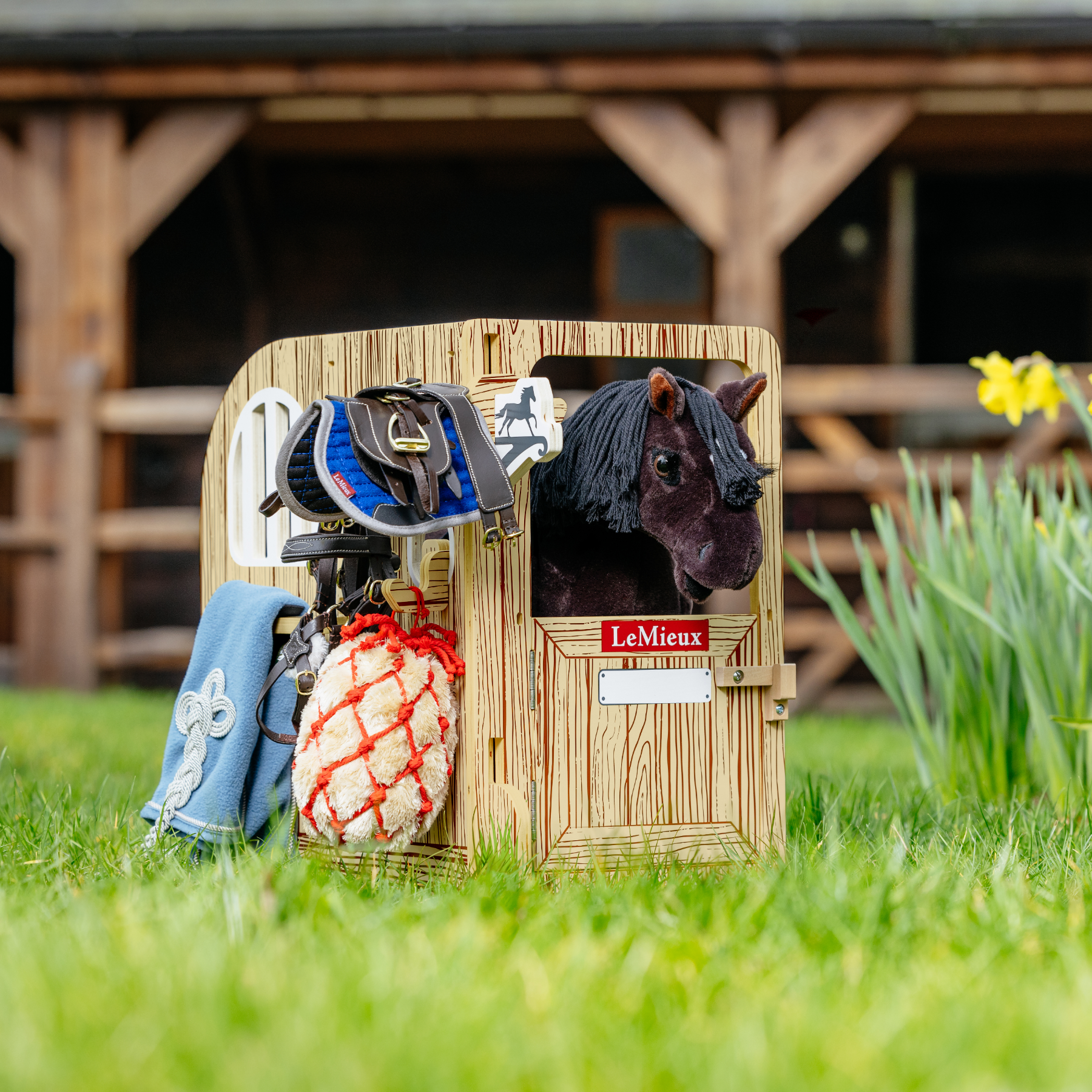 LeMieux Toy Pony Wooden Stable Set