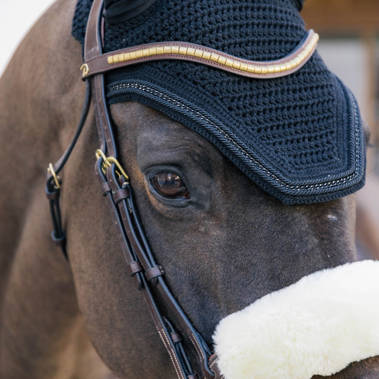 Kentucky Horsewear Soundless Fly Veil Wellington with Metal Chain, Black
