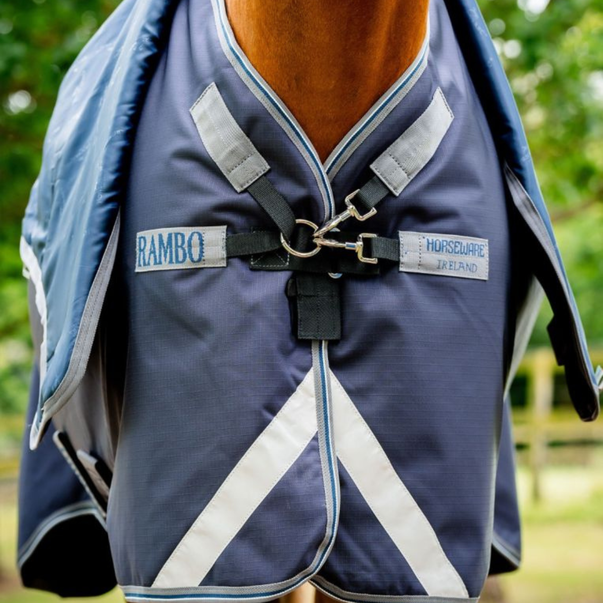 Rambo Supreme 1680D Turnout Plus 50g - Navy/Thunderstorm Rambo Supreme 1680D Turnout Plus 50g - Navy/Thunderstorm