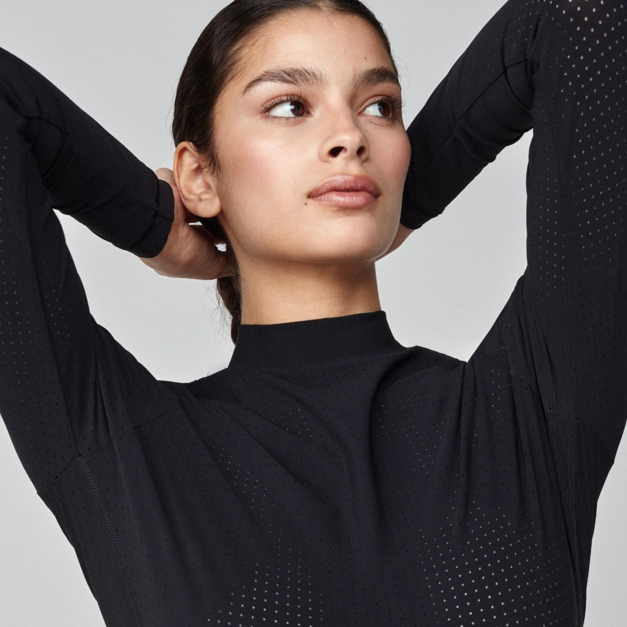 Yagya Ladies Timeless Mesh Show Shirt, Black