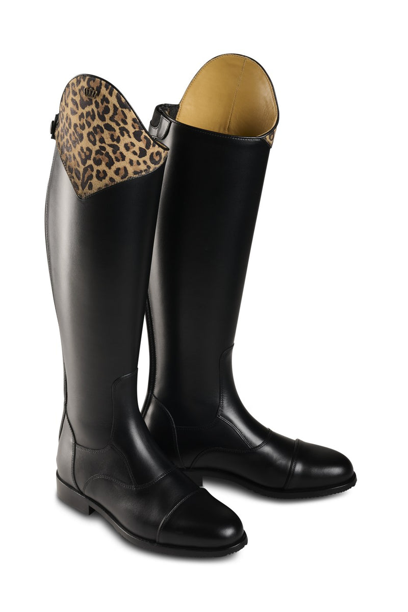 Aspen, Black Jaguar