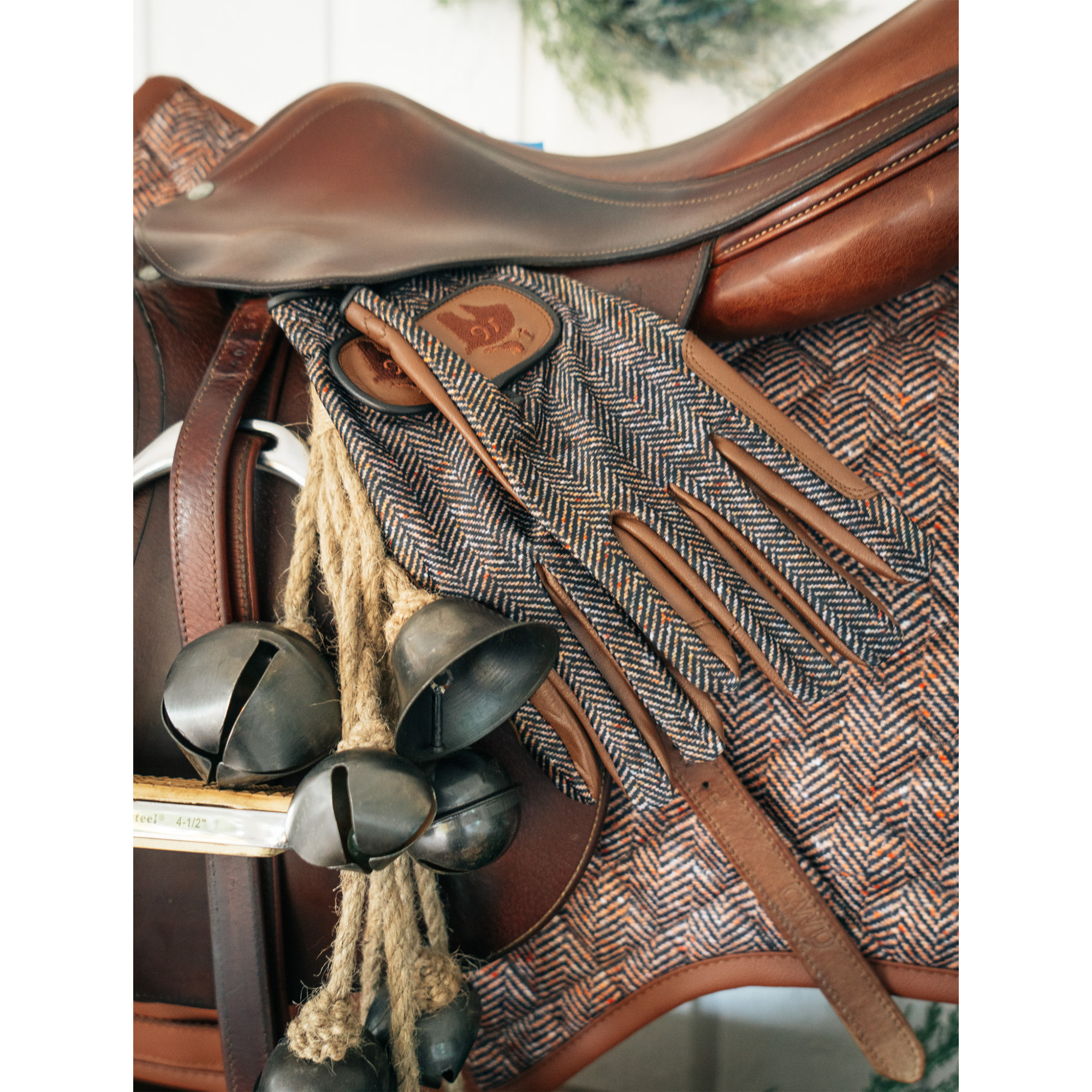 Sixteen Cypress Riding Gloves, Herringbone Cognac