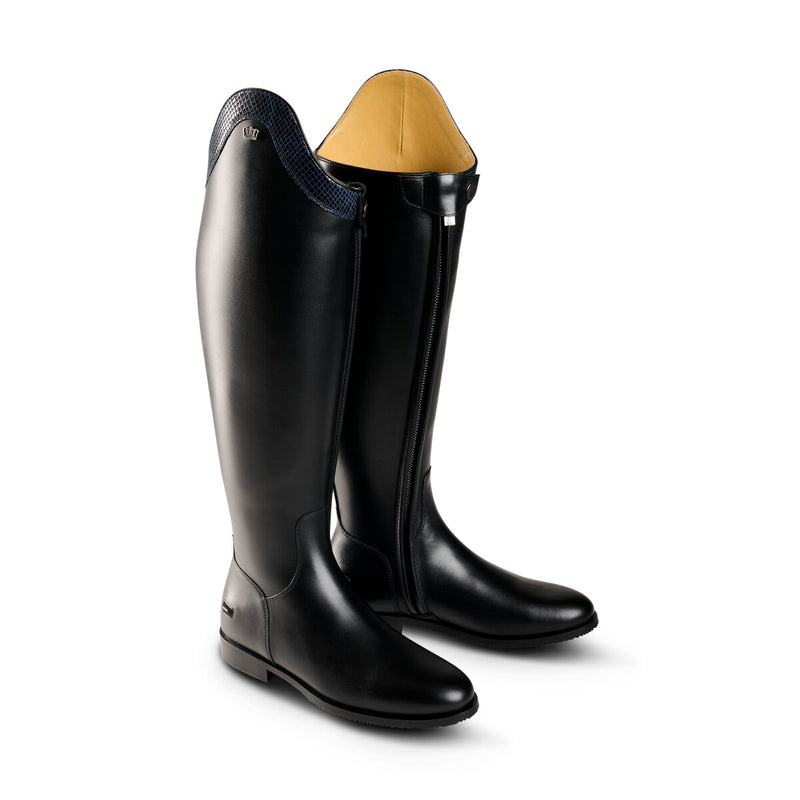 Lexington, Black