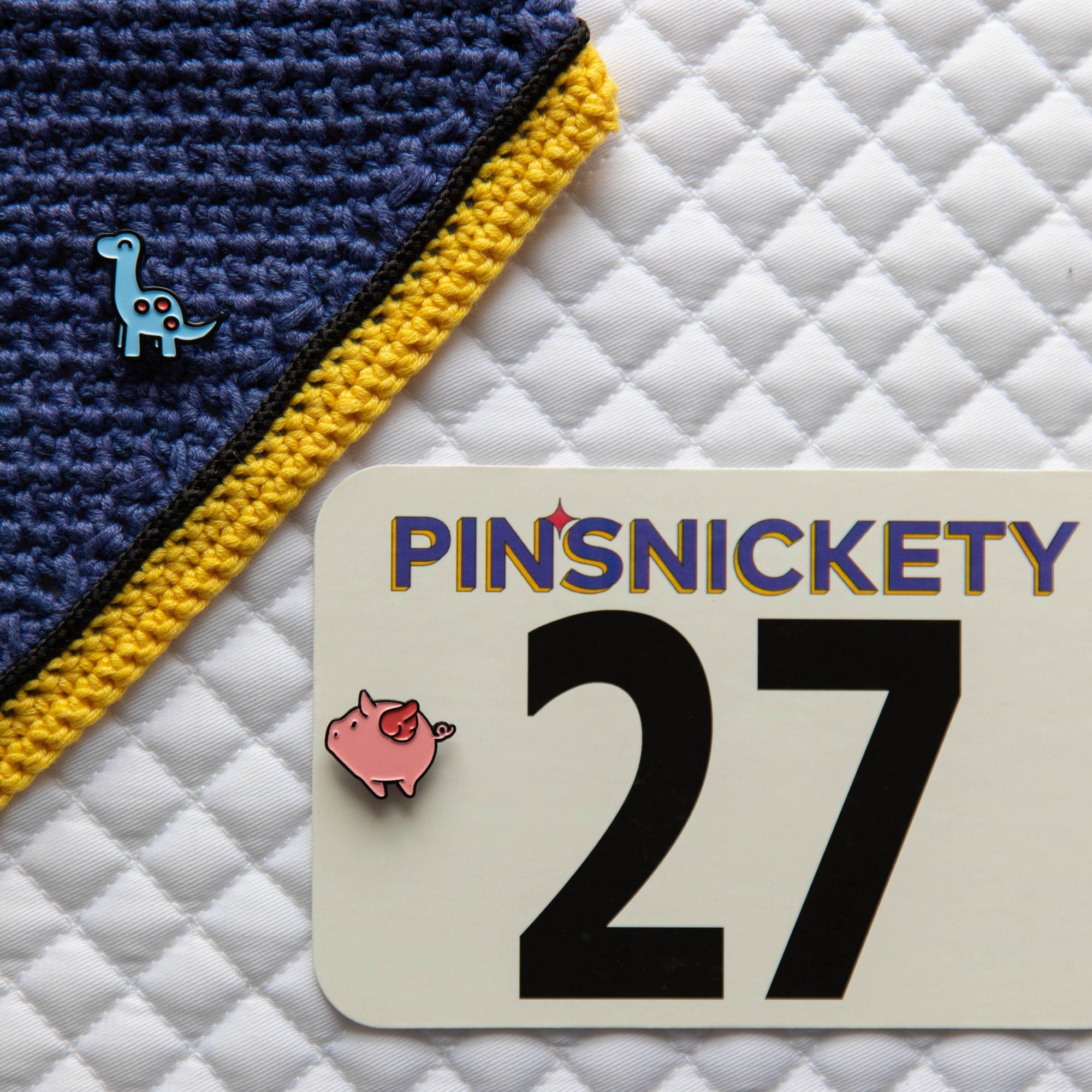 Pinsnickety Flying Pig Pins