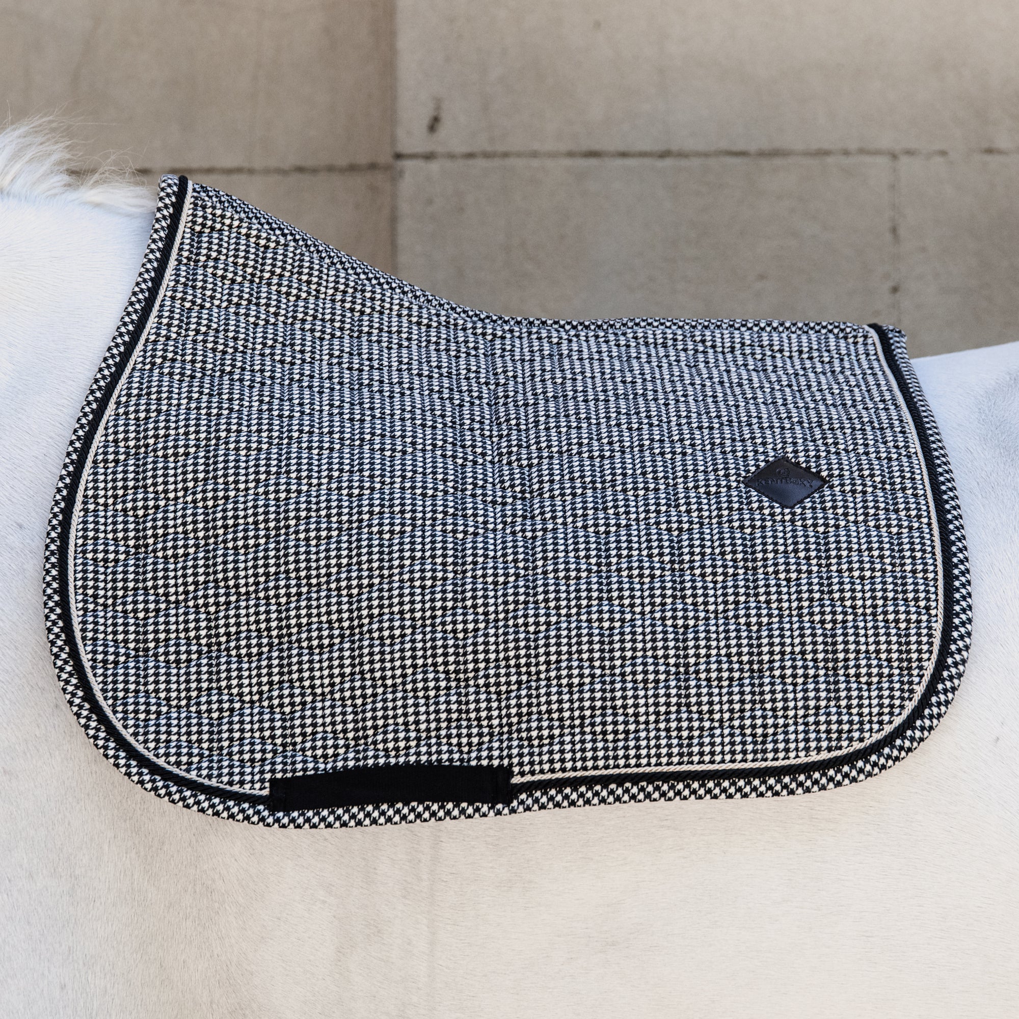 Kentucky Horsewear Saddle Pad Pied-de-Poule Jumping, Black