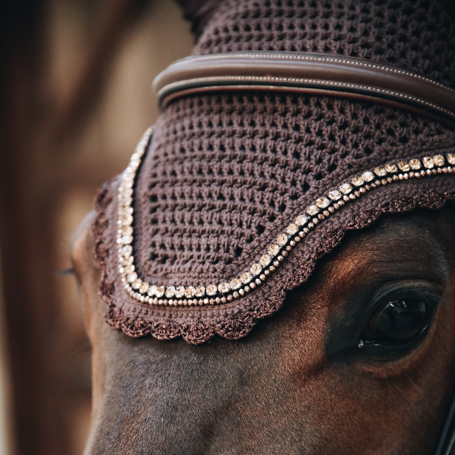 Kentucky Horsewear Fly Veil Long Stone & Pearl Soundless, Brown