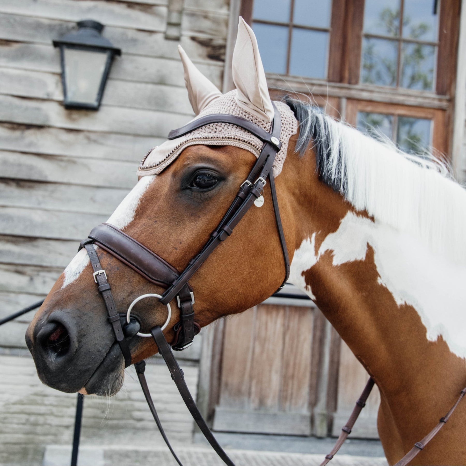 Kentucky Horsewear Fly Veil Wellington Velvet Pearls, Beige
