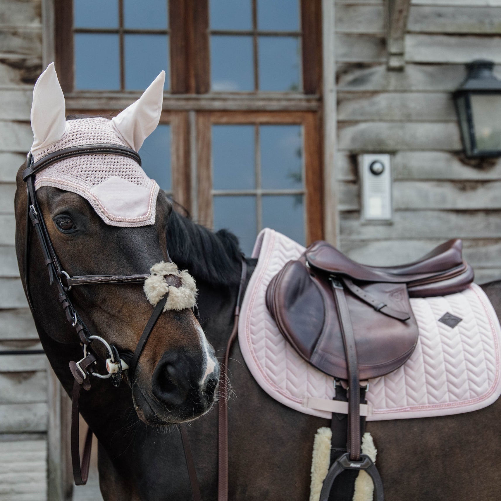 Kentucky Horsewear Fly Veil Wellington Velvet Pearls, Soft Rose
