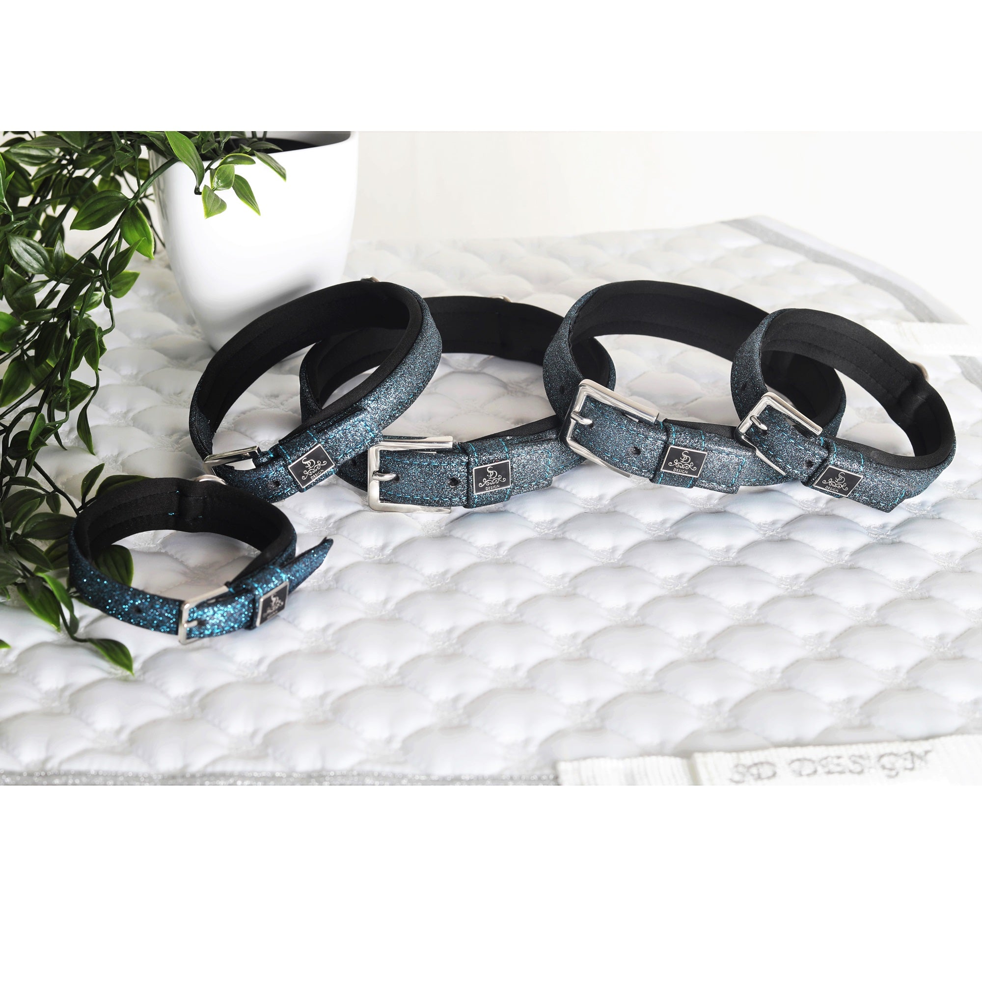 SD Design Hollywood Glamorous Dog Collar - Blue Lagoon Glitter