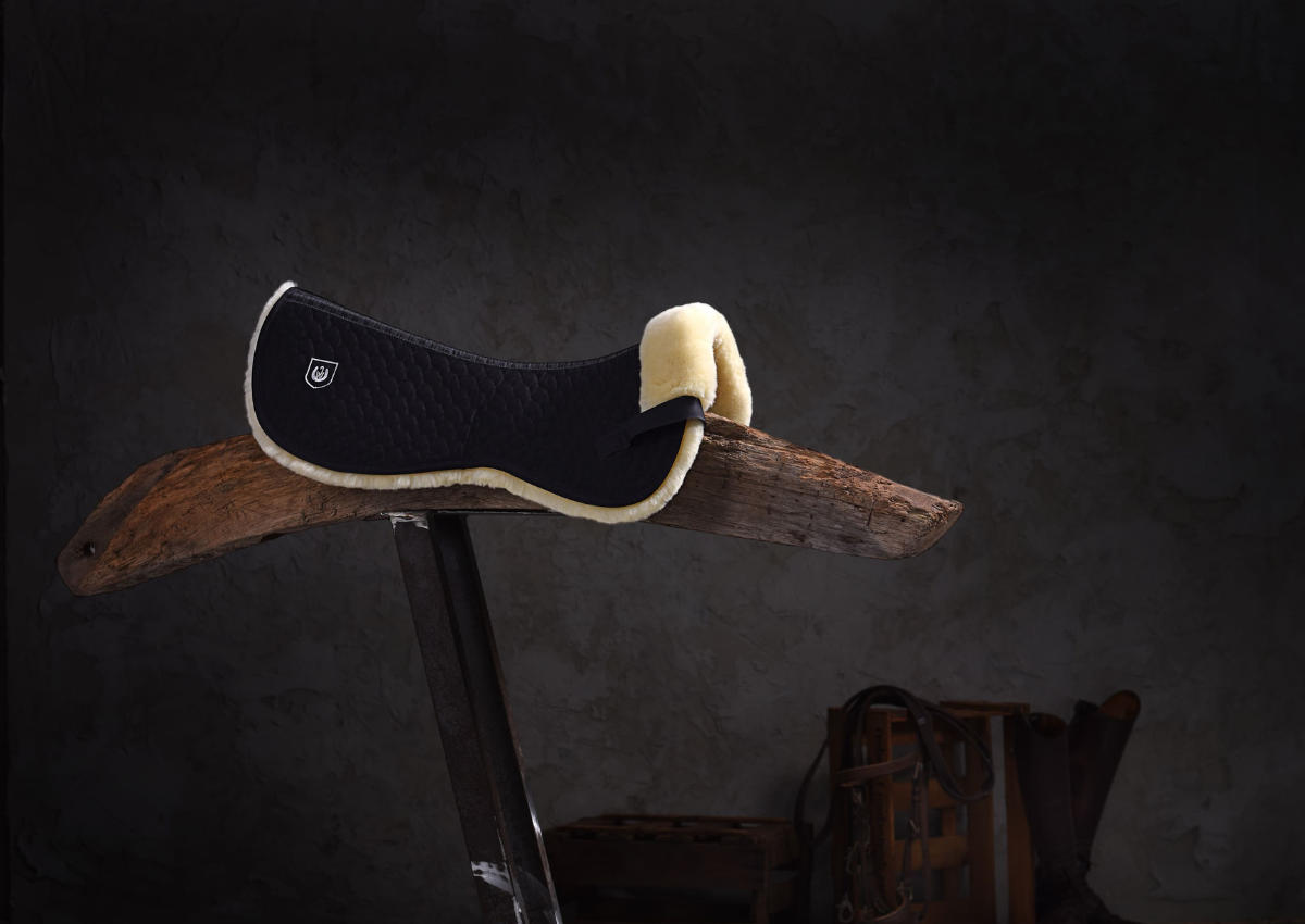 English Tack – Dapper Horse