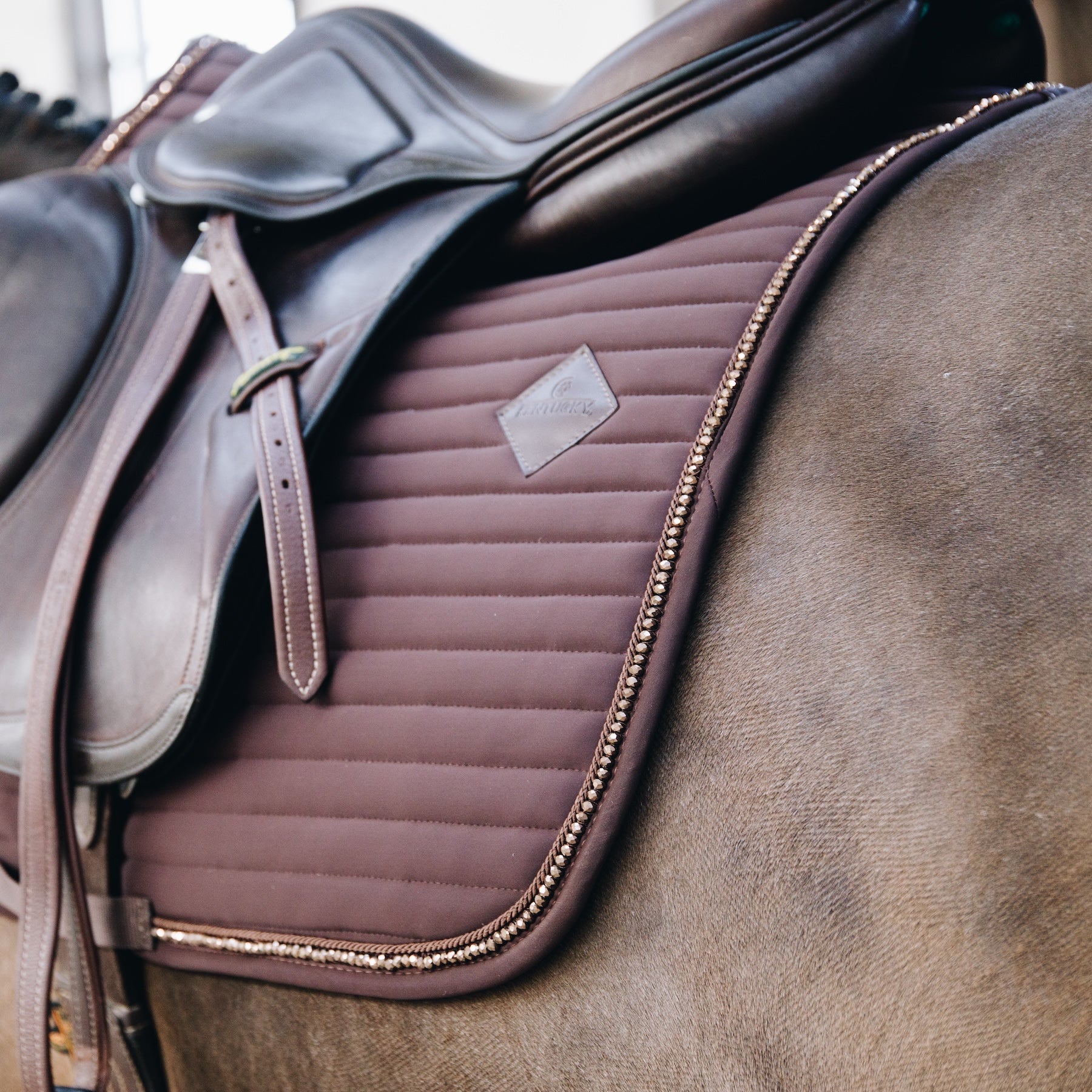 Kentucky Horsewear Saddle Pad Pearls Jumping Brown Edition