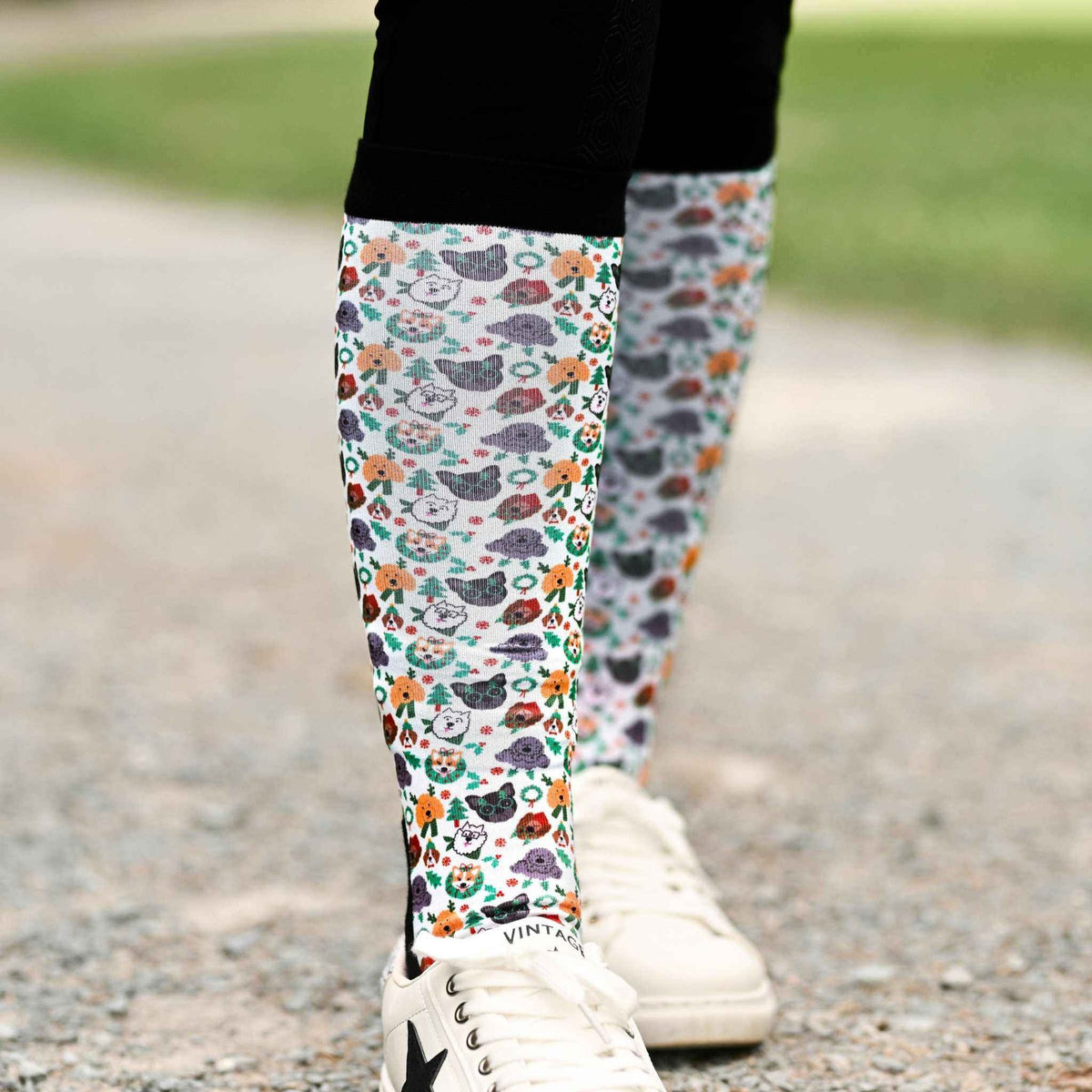 Dreamers &amp; Schemers Deck the Paws Pair &amp; A Spare Socks