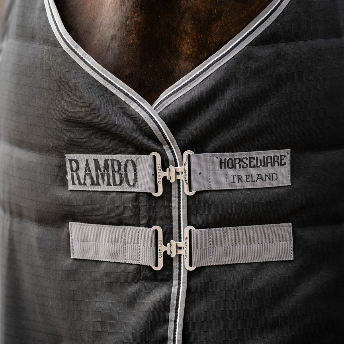 Rambo Stable 100g, Black/Thunderstorm Grey &amp; Silver