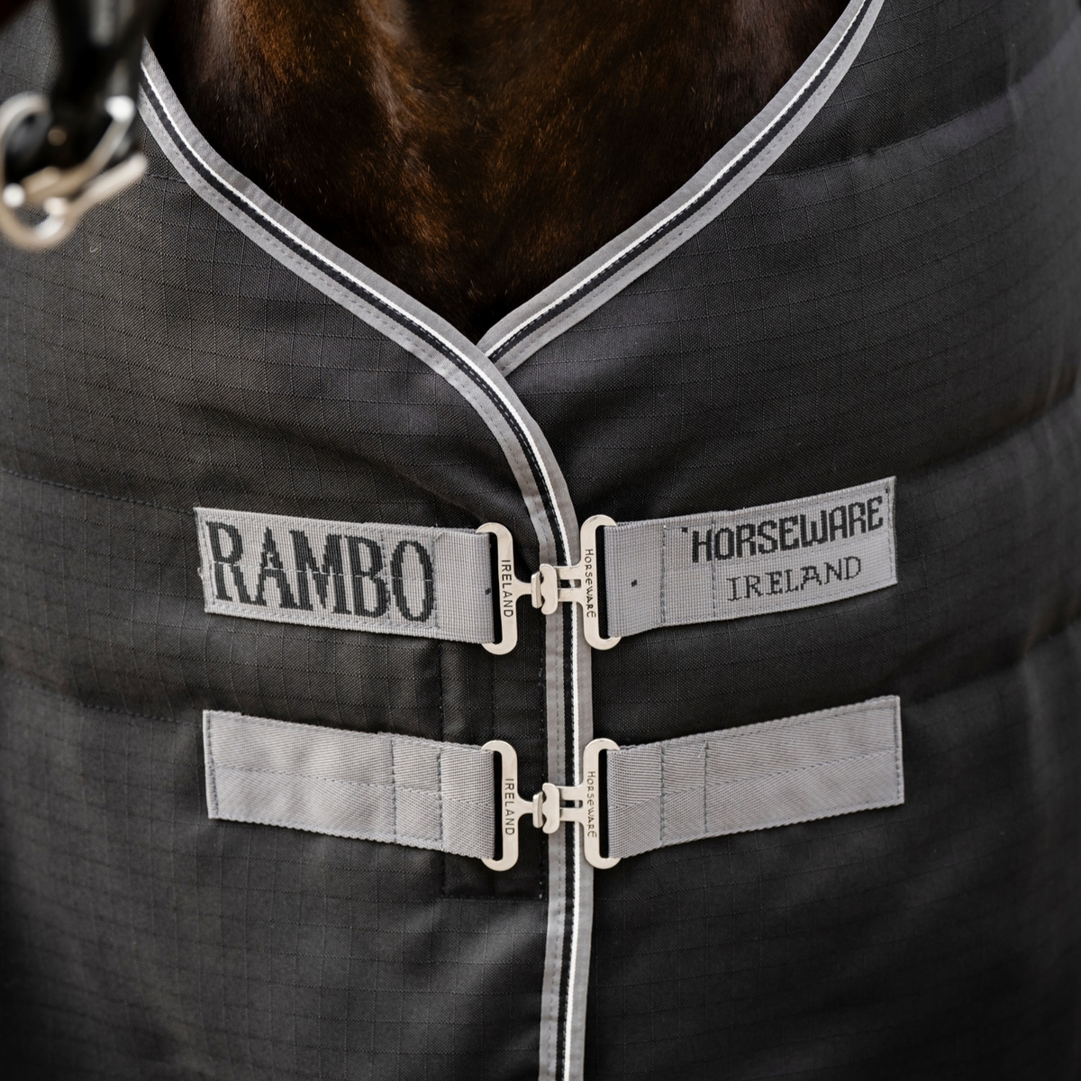 Rambo Stable 400g, Black/Thunderstorm Grey &amp; Silver