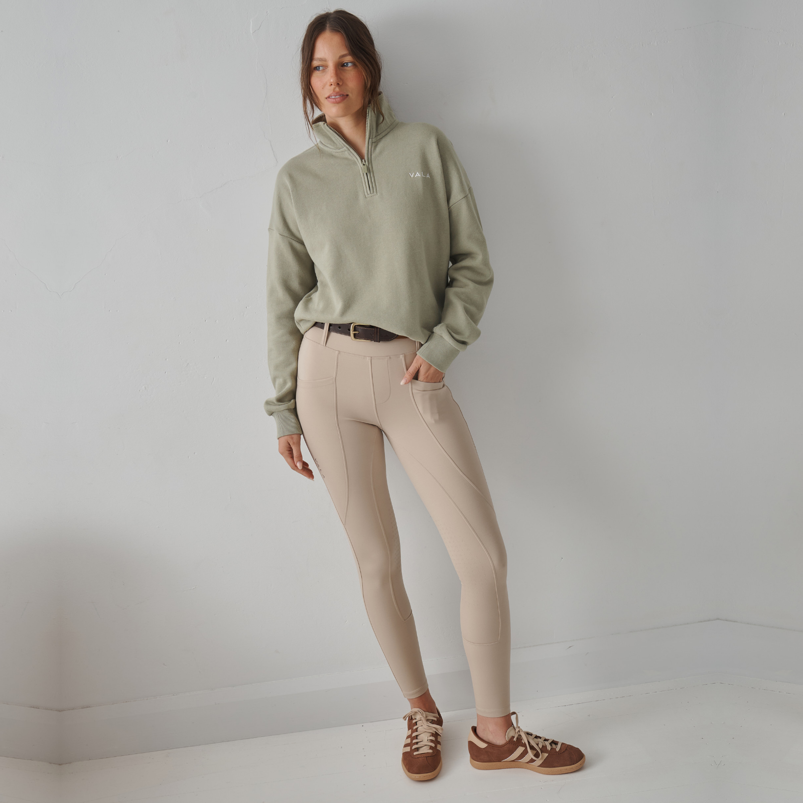 VALA Ladies Sculpt &amp; Smooth Knee Grip Riding Breeches, Beige