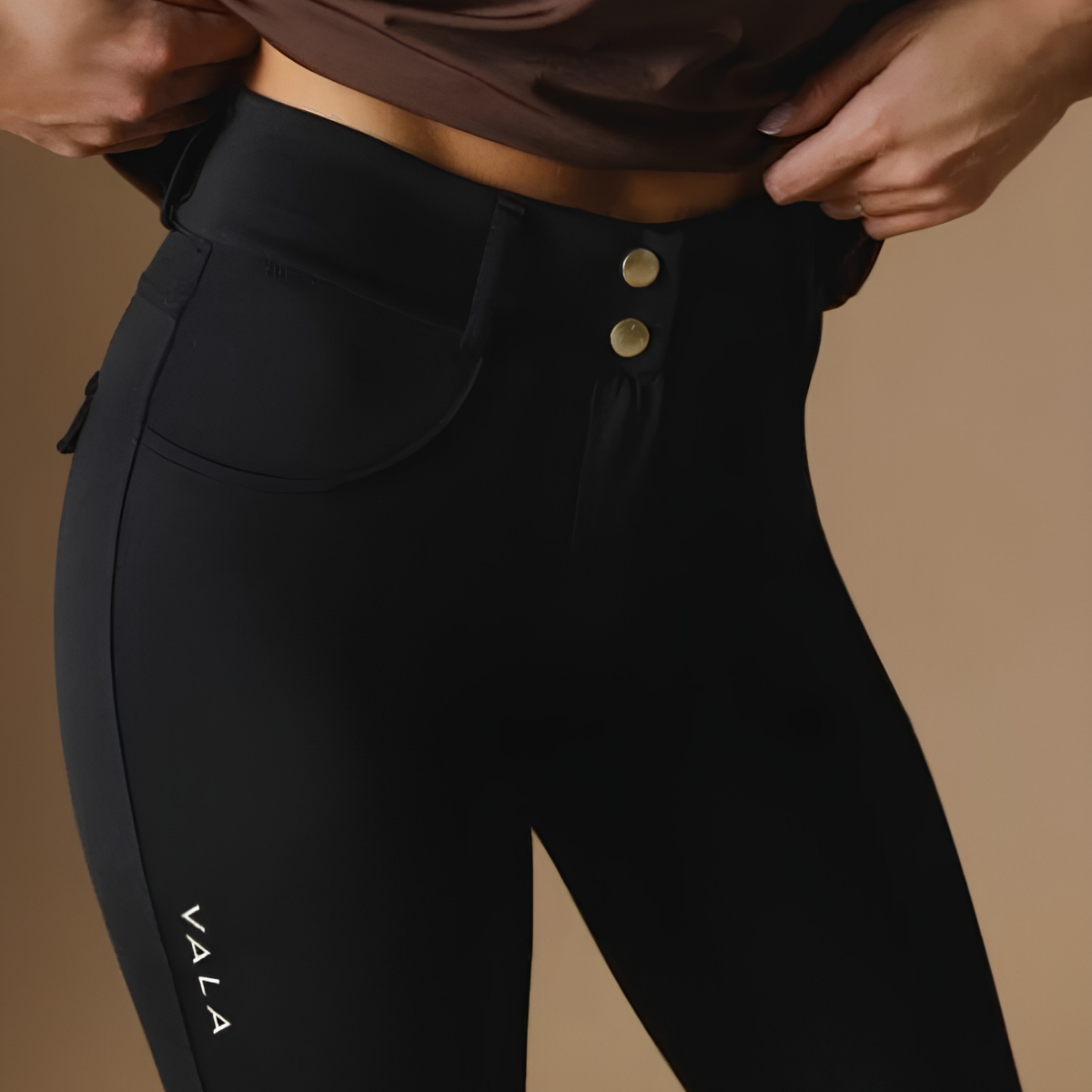 VALA Ladies Ultimate Button Up Full Grip Breeches, Black
