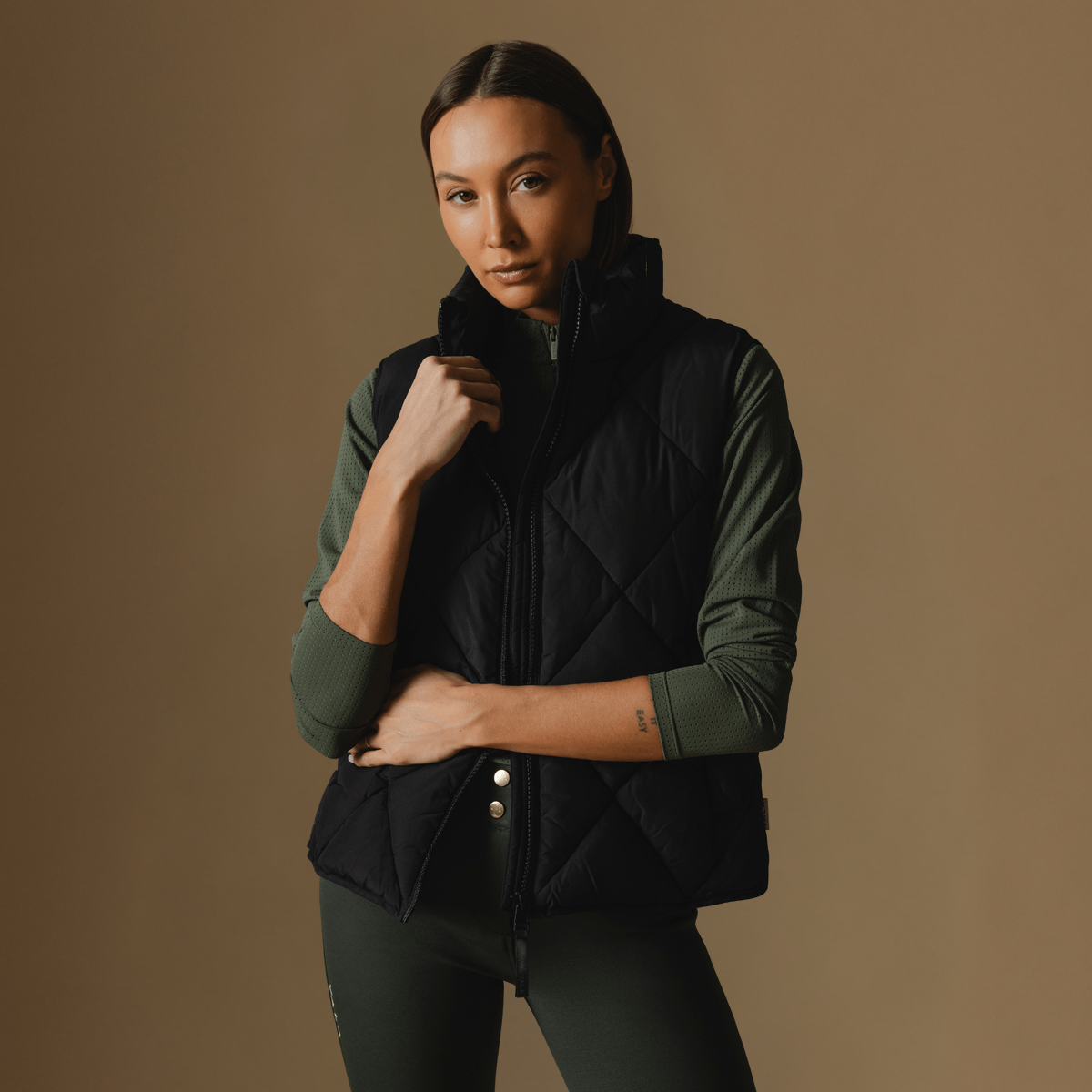 Vala Equestrian Ladies Diamond Quilted Vest, Black