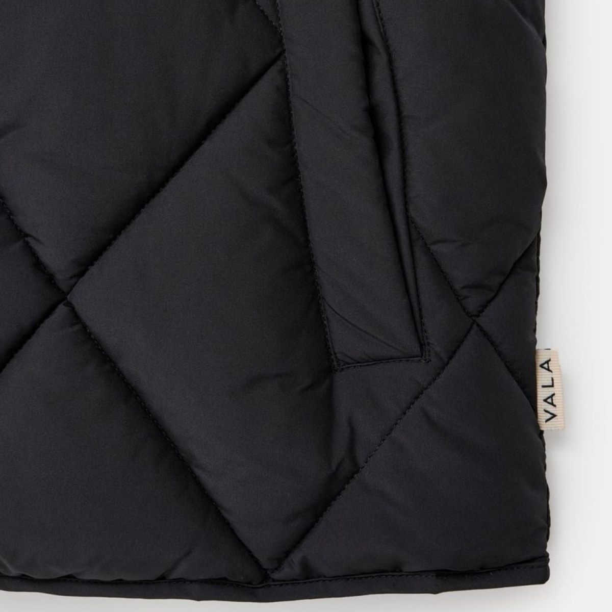 Vala Equestrian Ladies Diamond Quilted Vest, Black