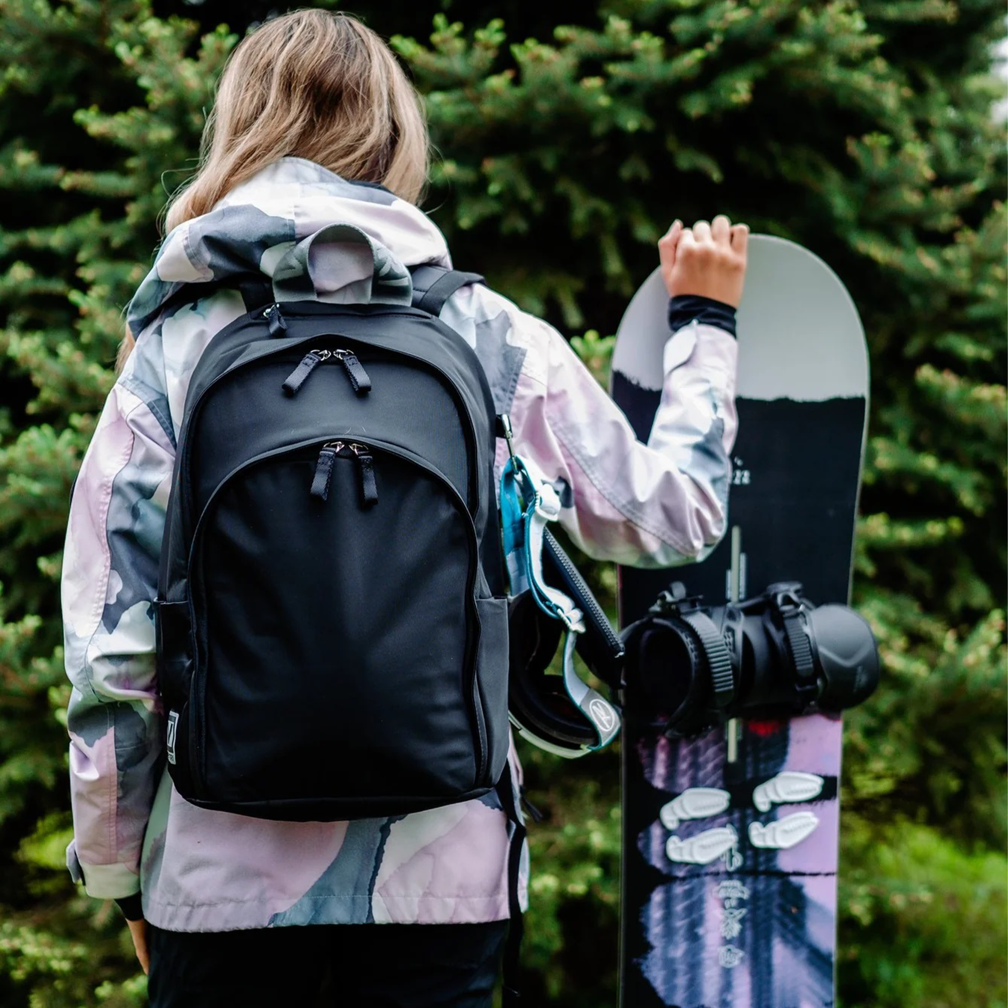 Veltri Novelty Delaire Backpack, Star / Dark Navy