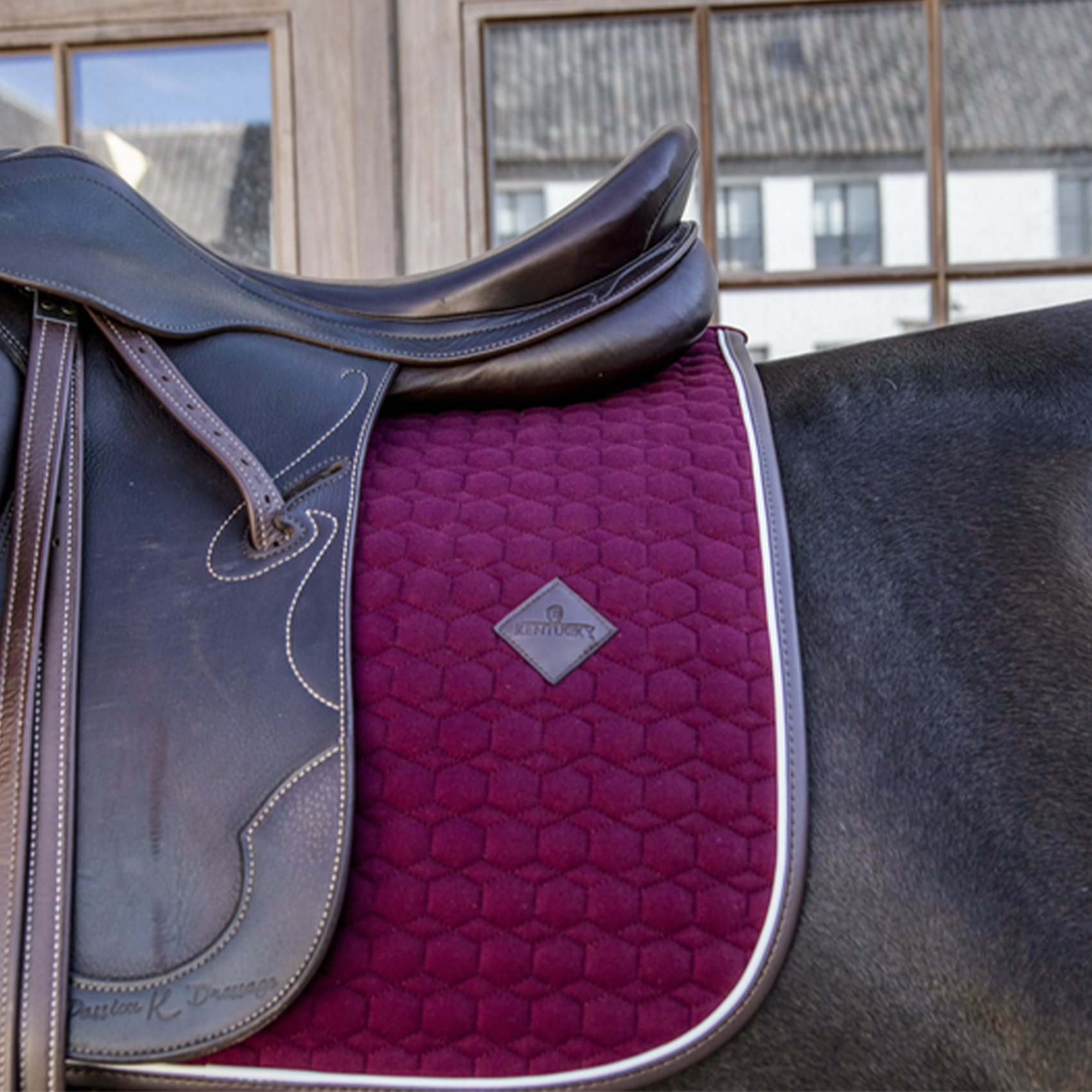 Kentucky Horsewear Dressage Saddle Pad Classic Leather, Bordeaux