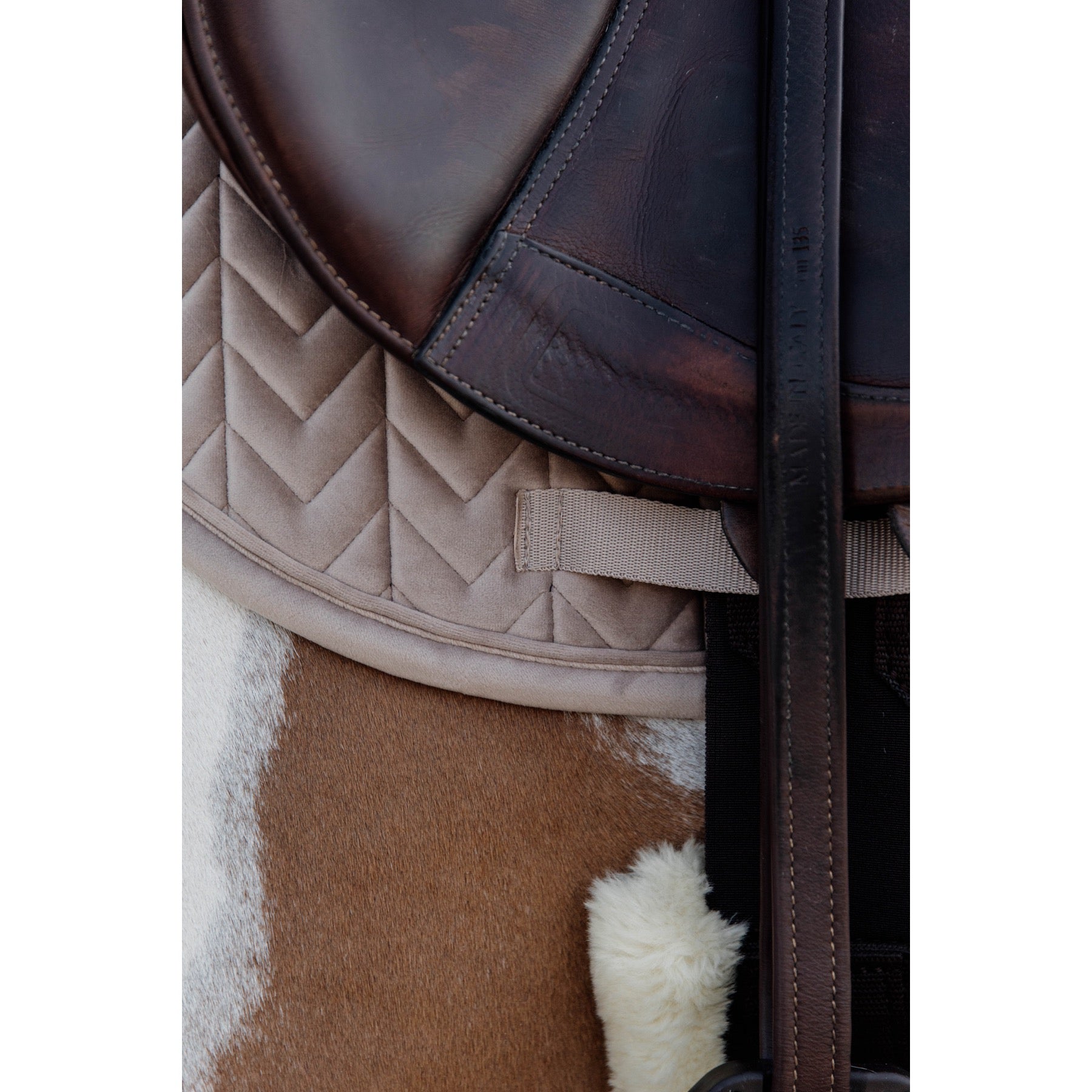 Kentucky Horsewear Skin Friendly Saddle Pad Velvet Jumping, Beige